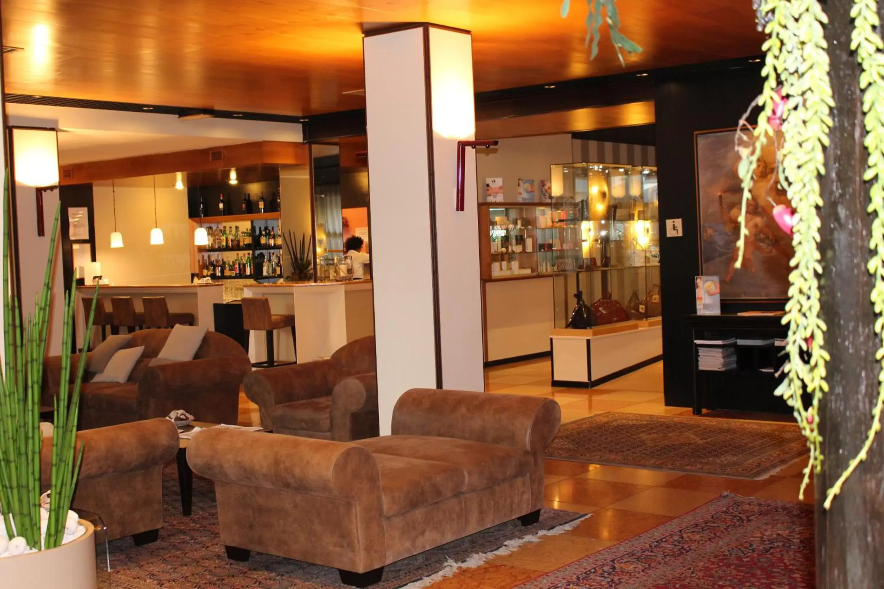 Living room, Lounge/Bar in Hotel Leopardi