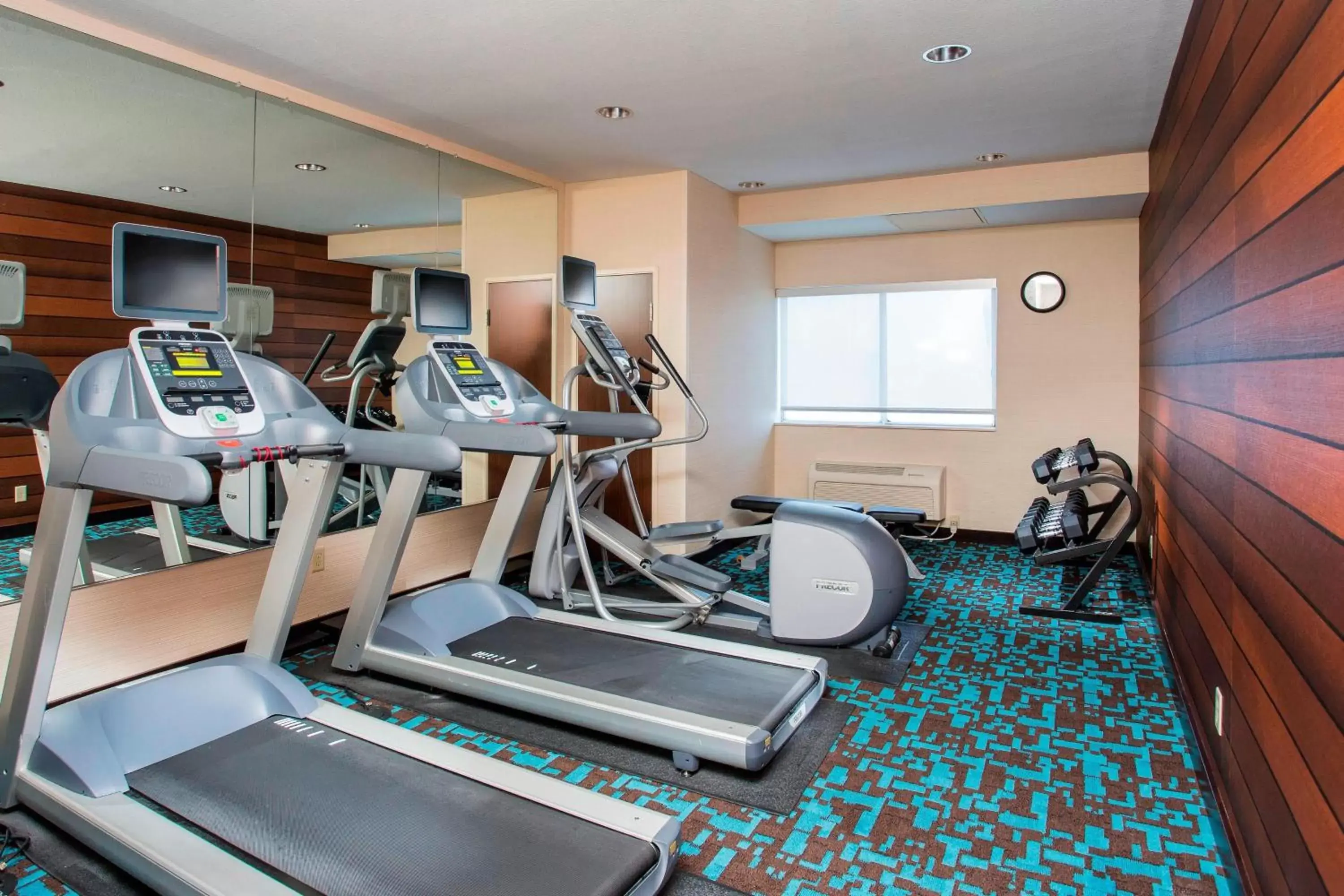 Fitness centre/facilities, Fitness Center/Facilities in Fairfield Inn & Suites Oshkosh