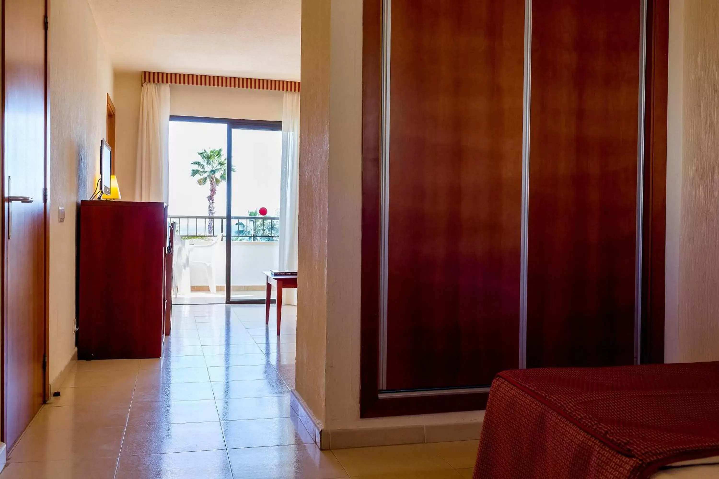 Photo of the whole room in Hotel Playas de Torrevieja
