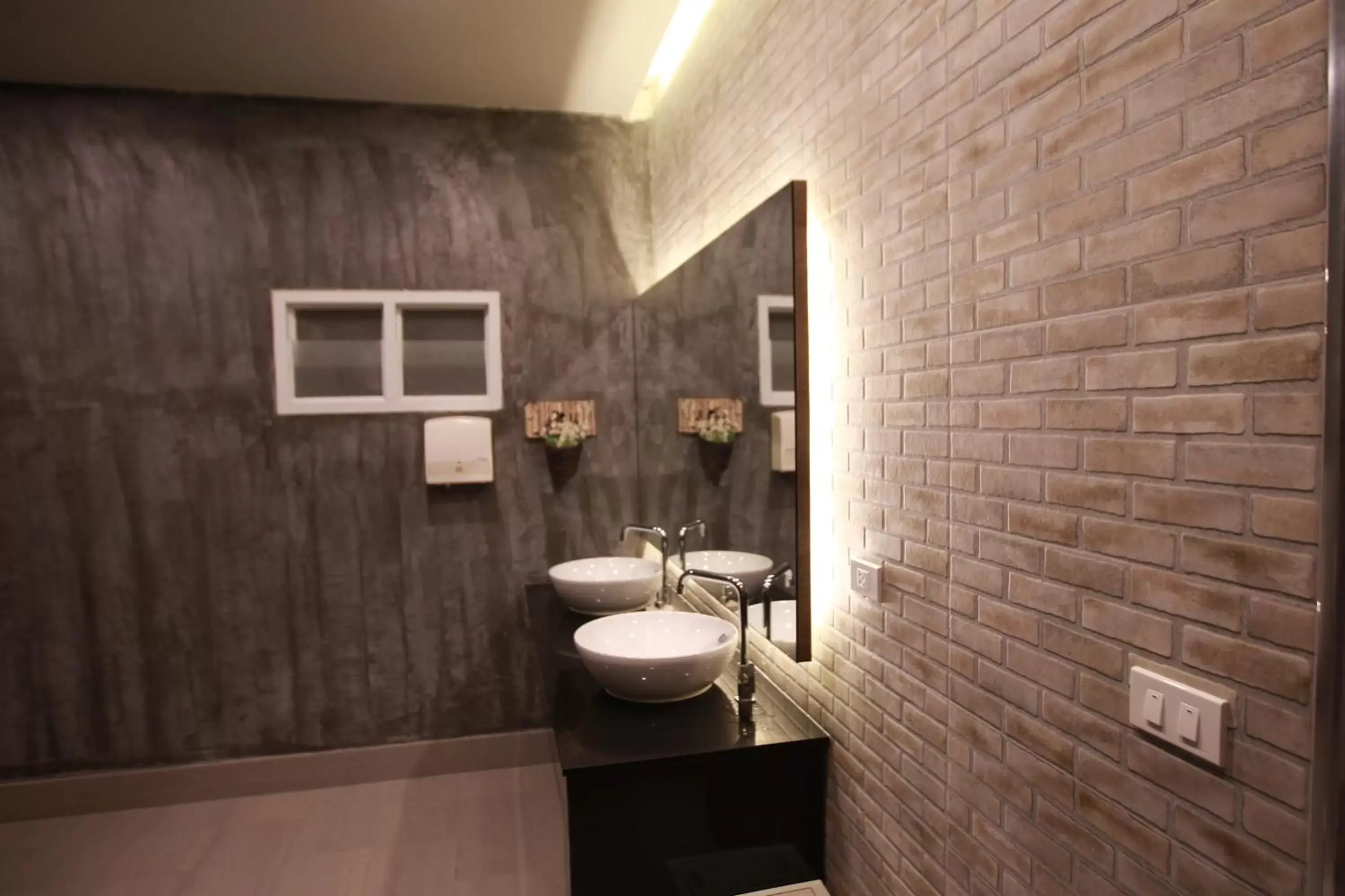 Bathroom in Levana Pattaya Hotel - SHA Extra Plus