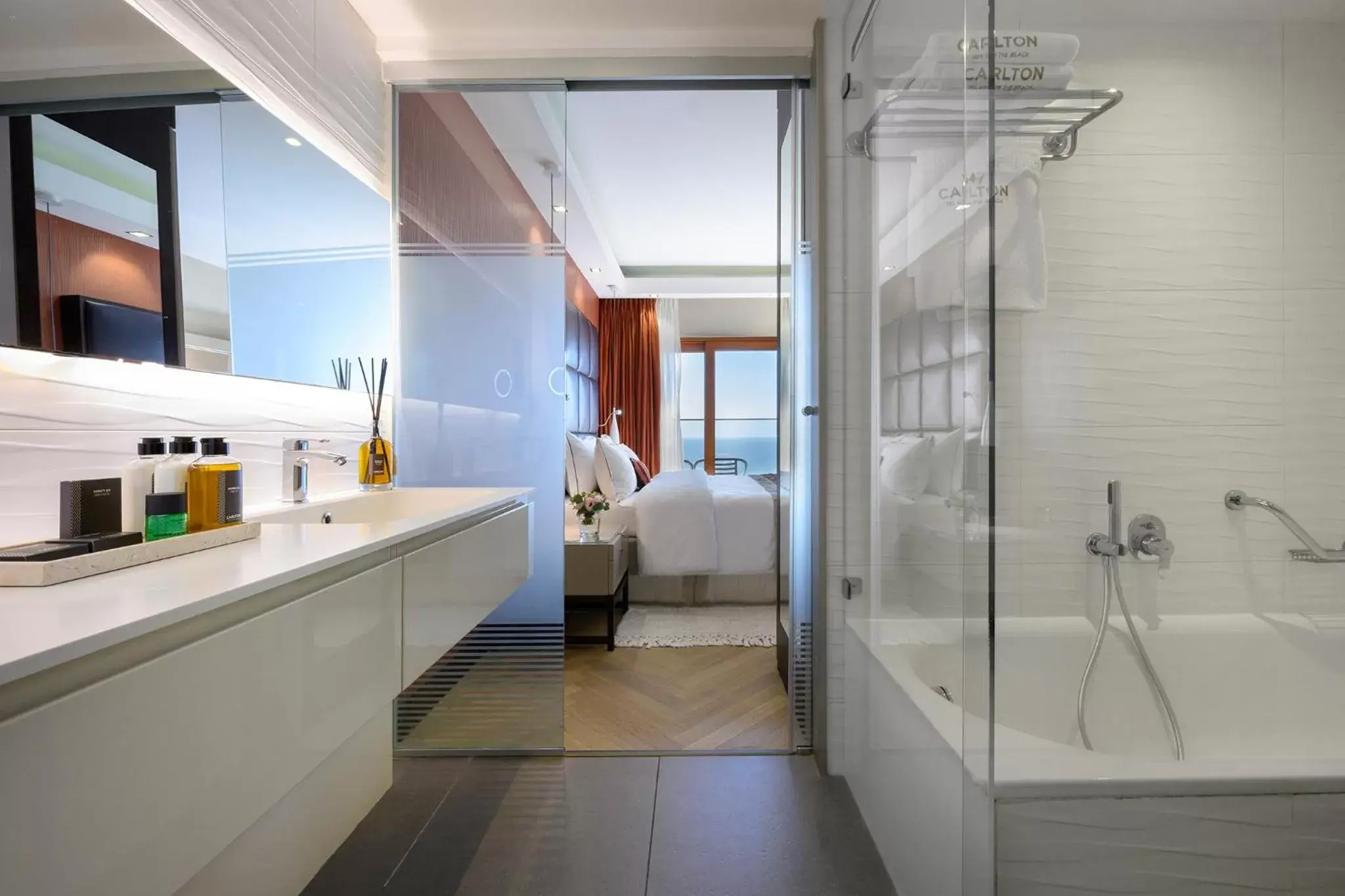 Bathroom in Carlton Tel Aviv Hotel – Luxury on the Beach