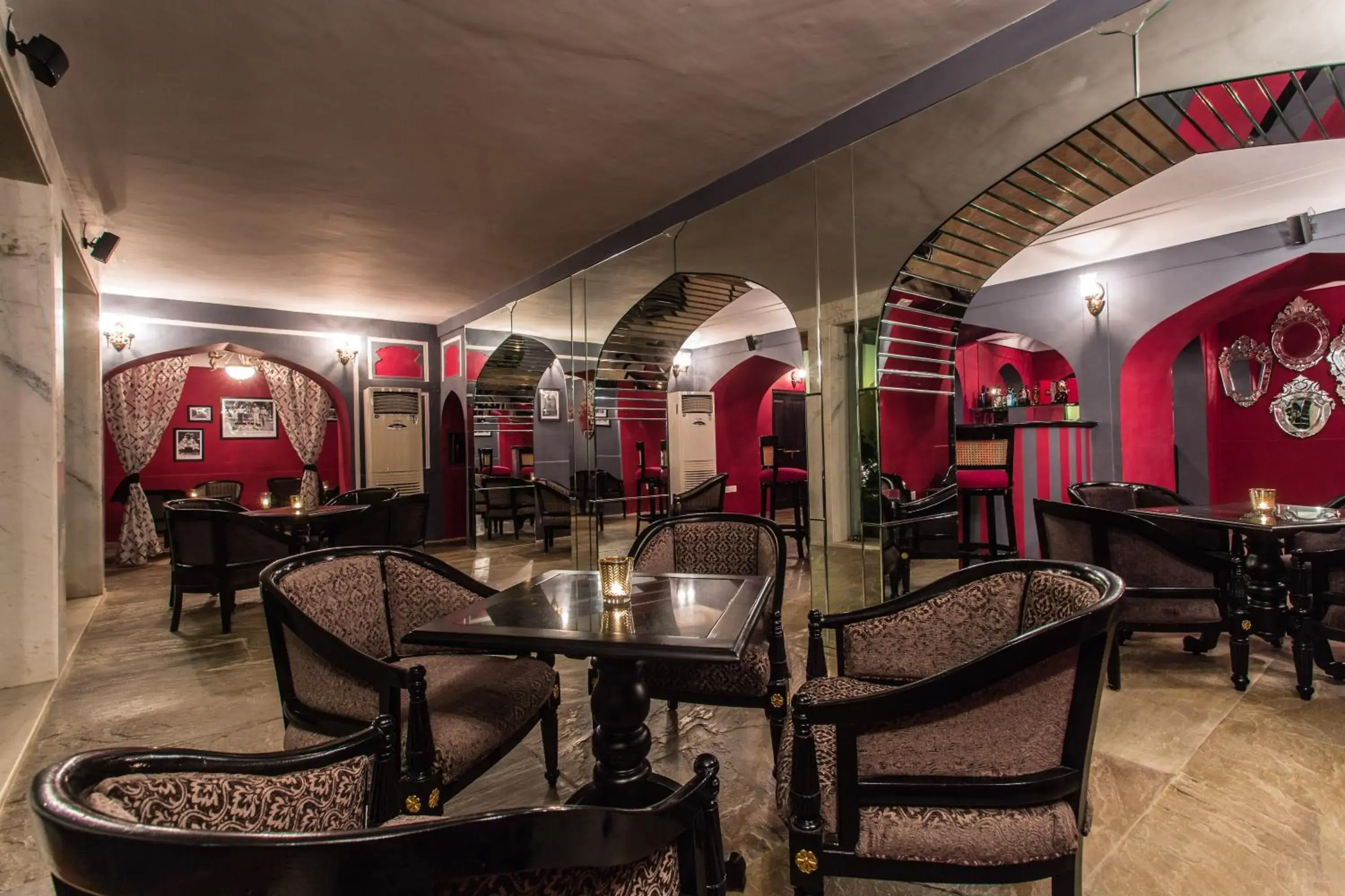 Lounge or bar, Restaurant/Places to Eat in Royal Heritage Haveli