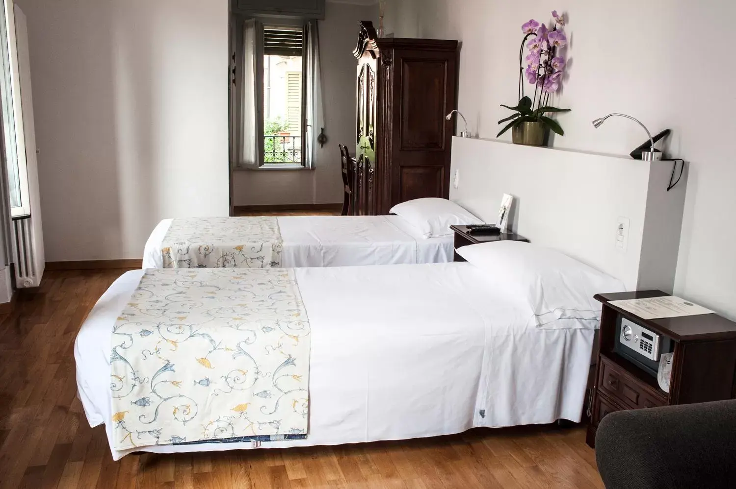 Bed in Albergo Bologna