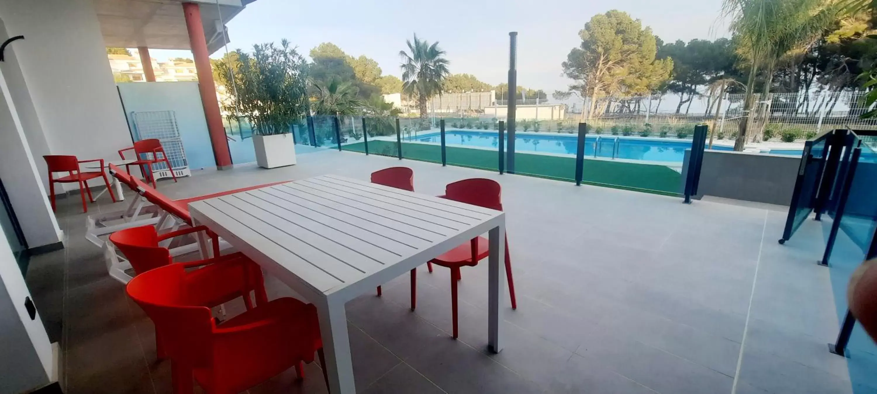 Swimming Pool in AZAHAR BEACH Apartments & Spa