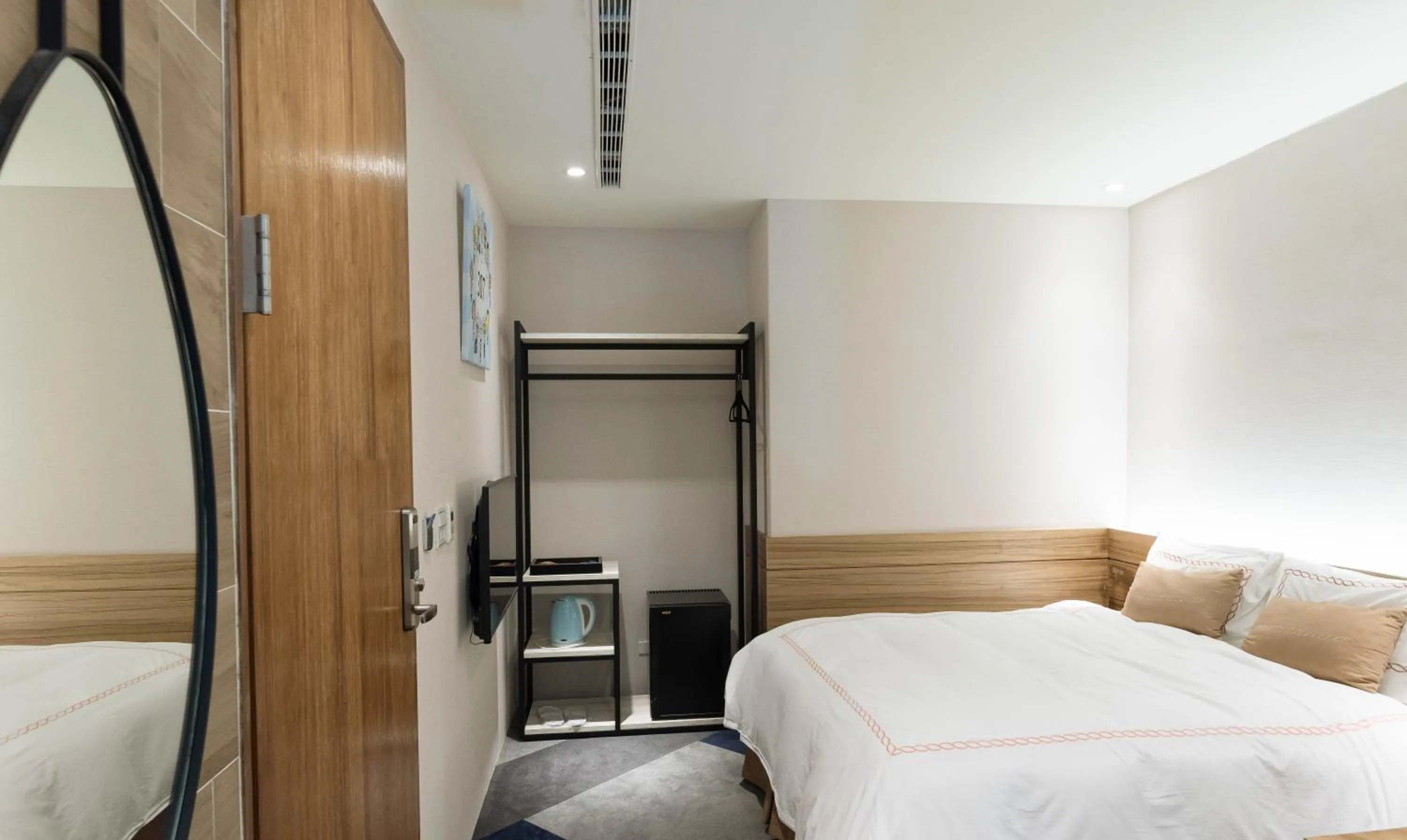 bunk bed, Bed in Tianli Hotel