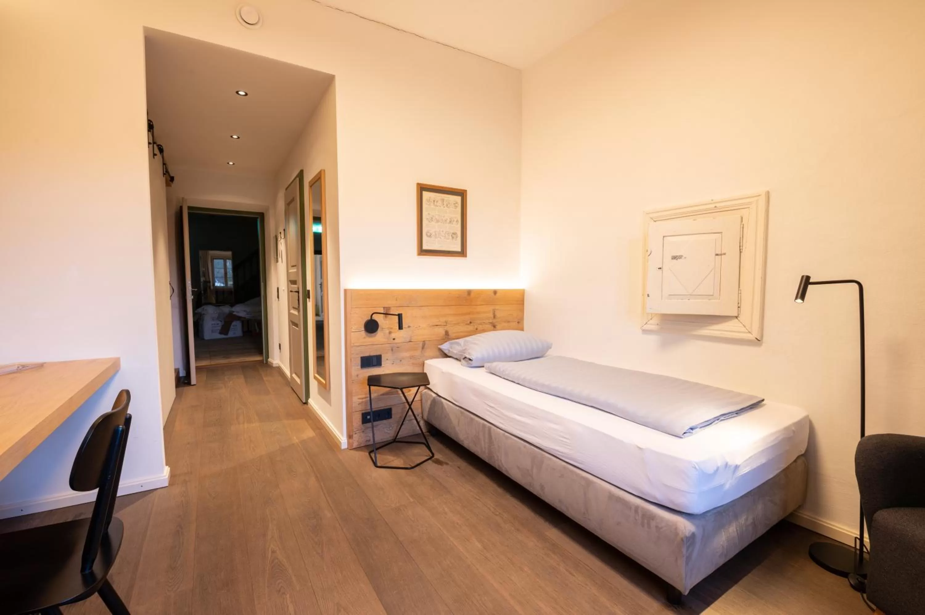 Bed in LANDHOTEL ALTE ZOLLSTATION- Historical Building