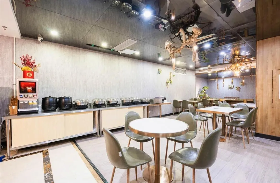 Restaurant/places to eat in Guangzhou Nuomo International Hotel-Canton Fair Free Shuttle Bus