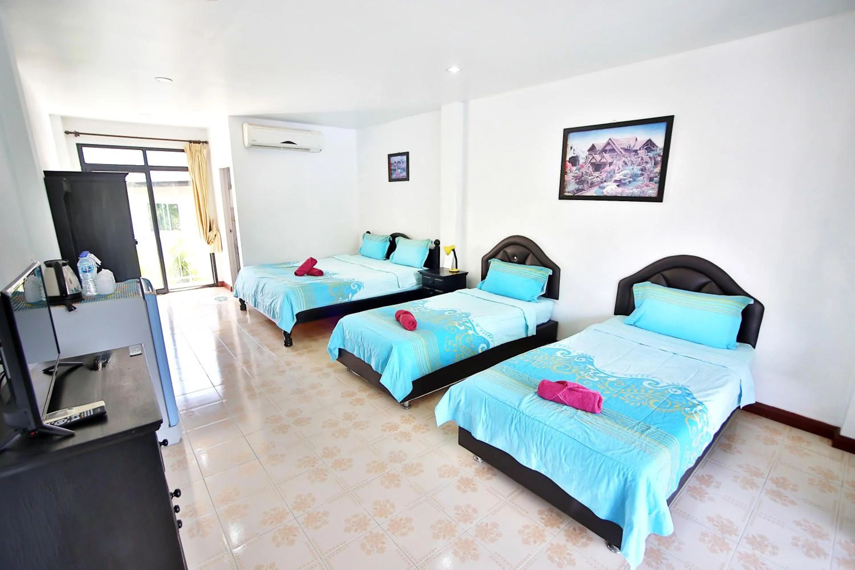 Family Room in Lotus Friendly Hotel