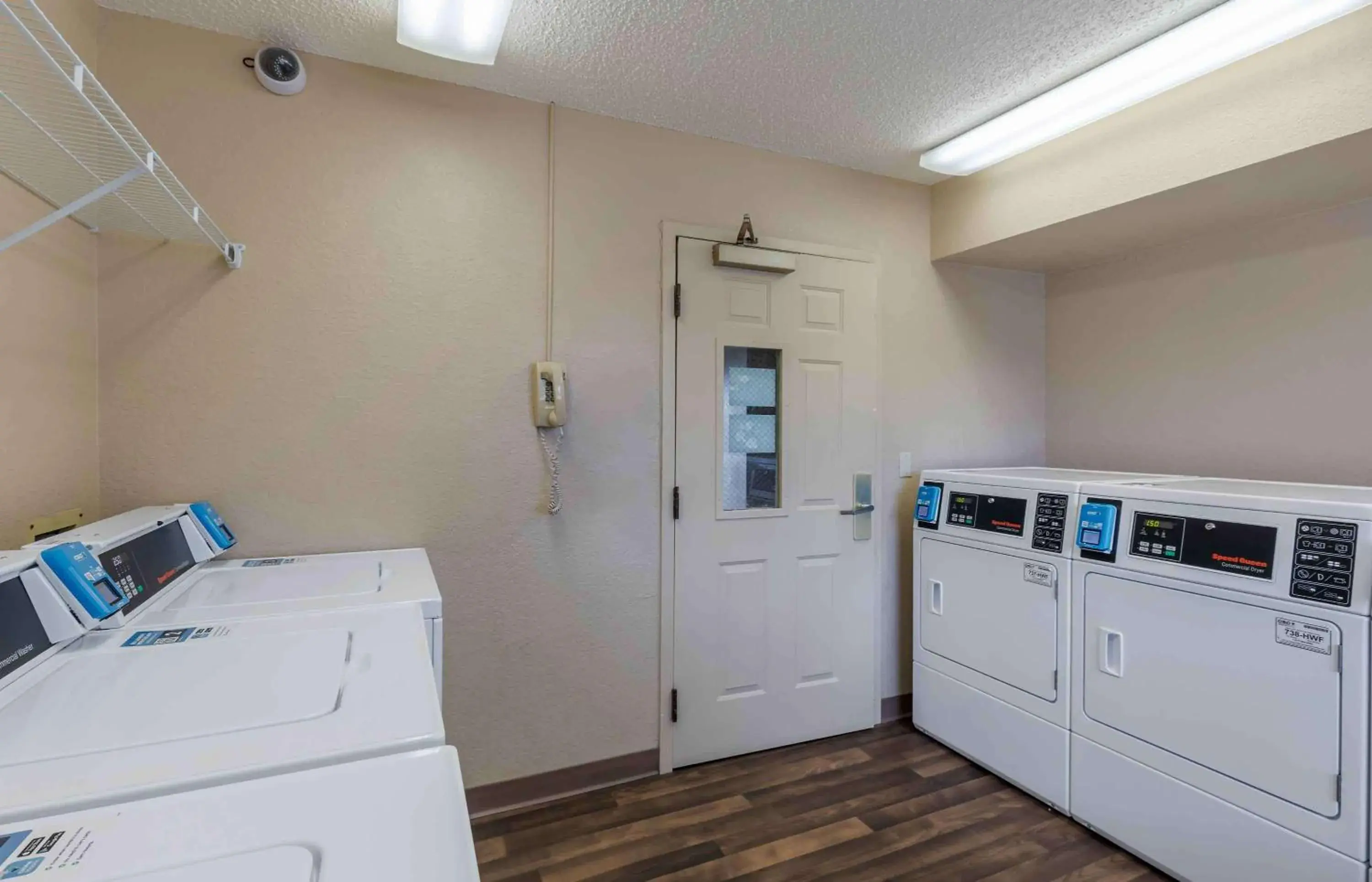 Property building, Kitchen/Kitchenette in Extended Stay America Suites - Dallas - Plano Parkway