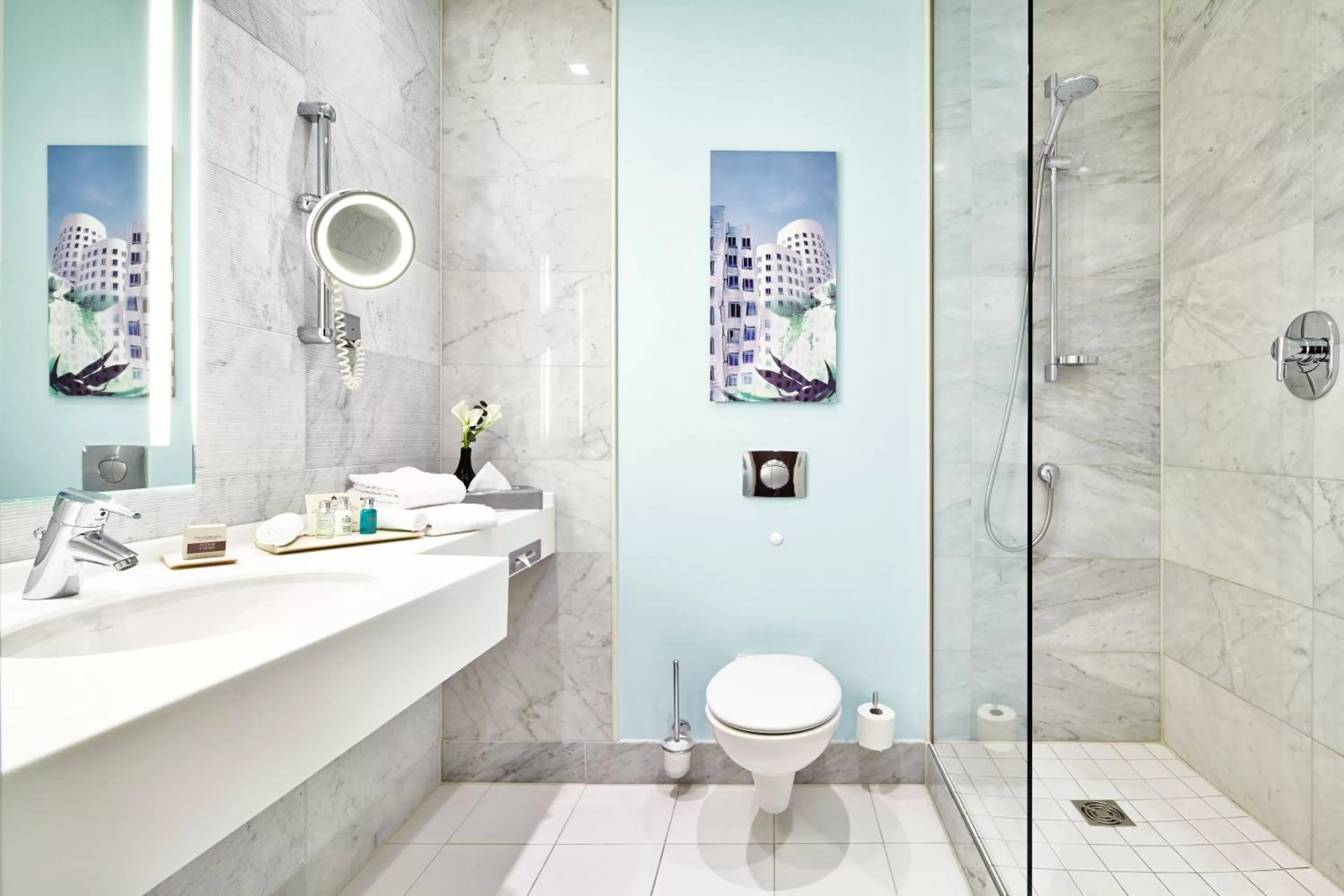 Bathroom in Clayton Hotel Düsseldorf City Centre