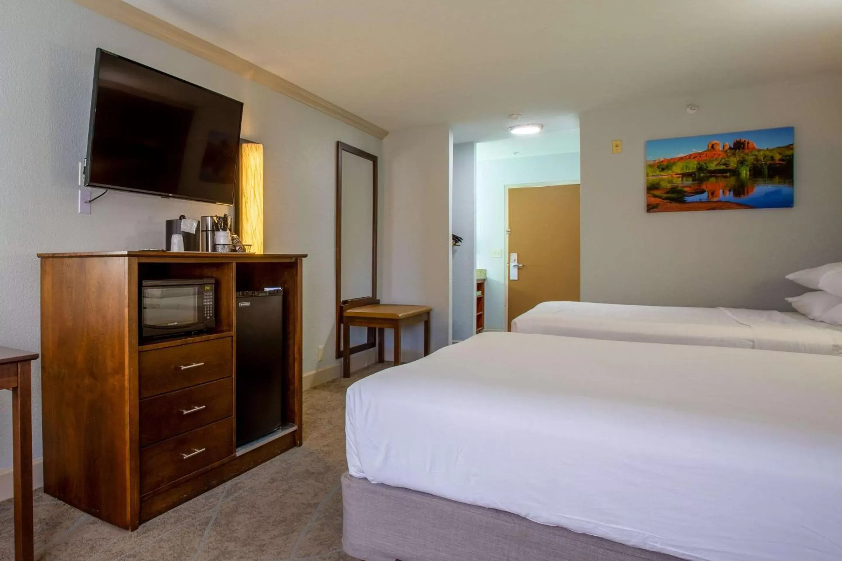 Bedroom, Bed in Arroyo Pinion Hotel, Ascend Hotel Collection