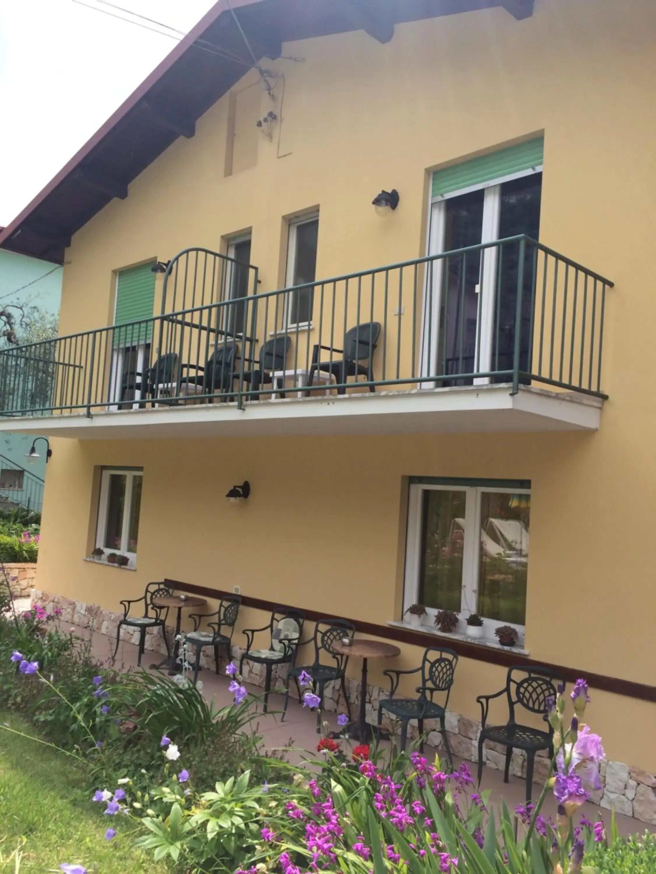 Property Building in Hotel Casa Popi