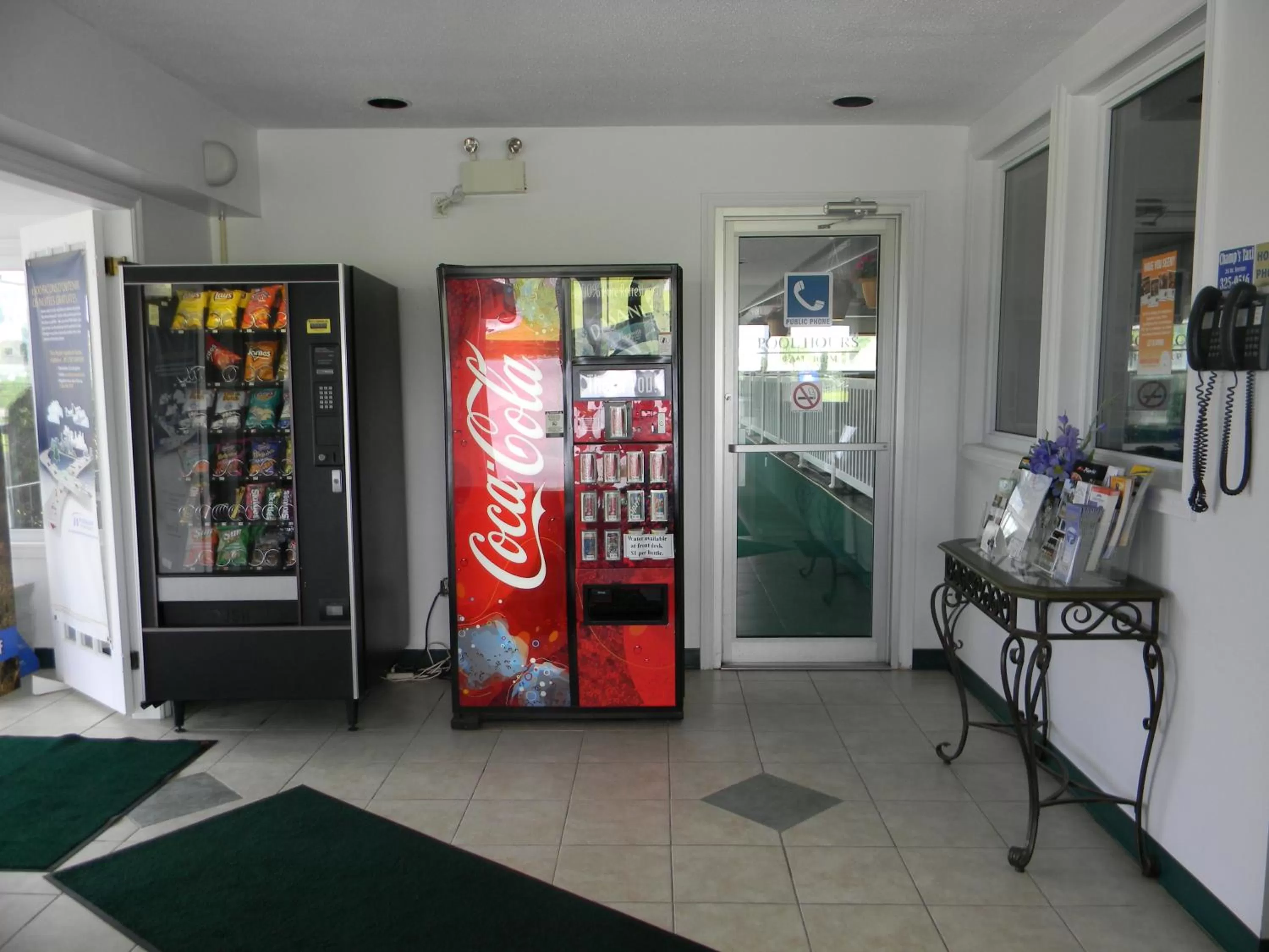 Lobby or reception in Howard Johnson by Wyndham Woodstock NB