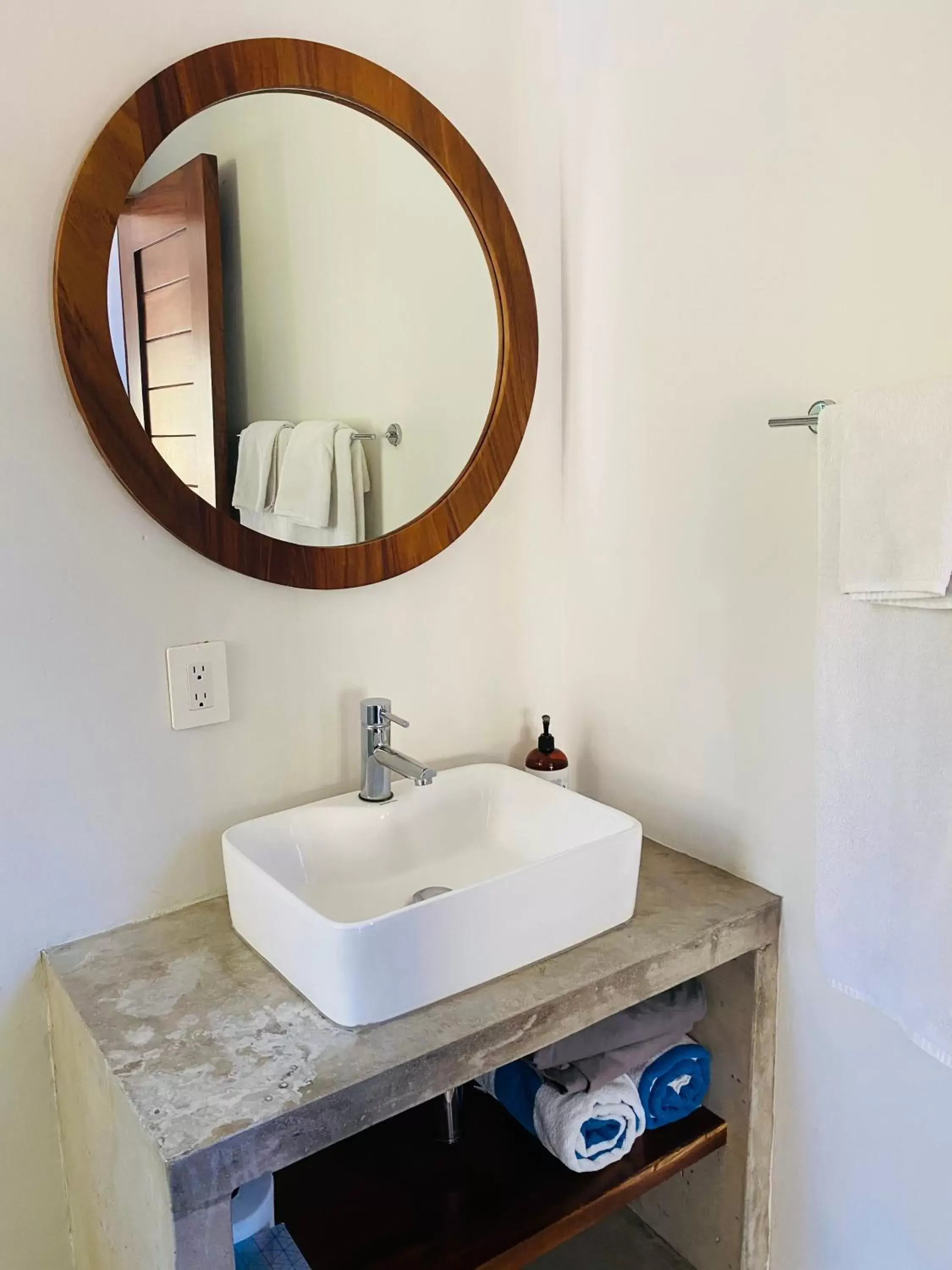 Bathroom in PAL.MAR Hotel Tropical