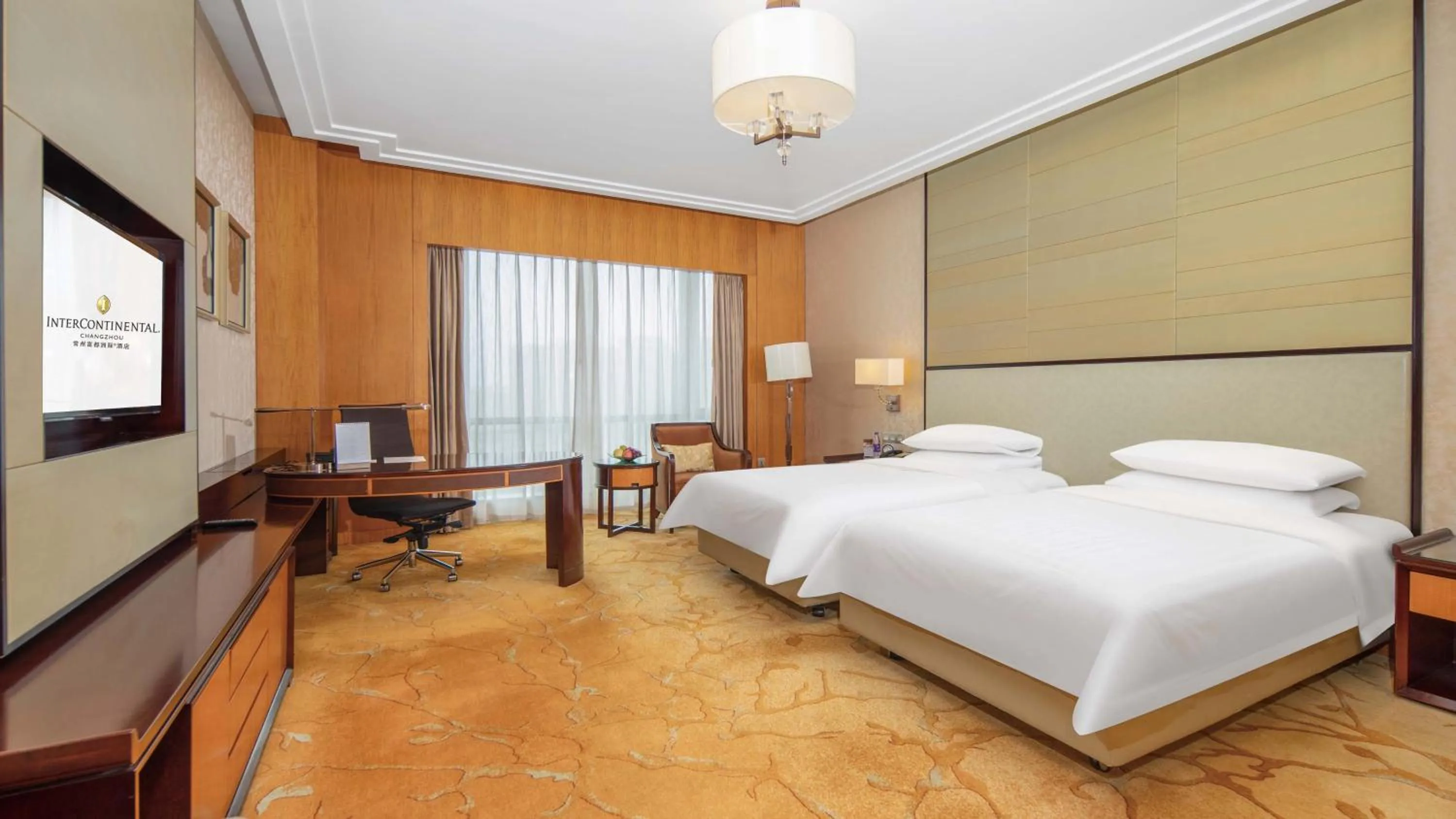Photo of the whole room, Bed in InterContinental Changzhou by IHG