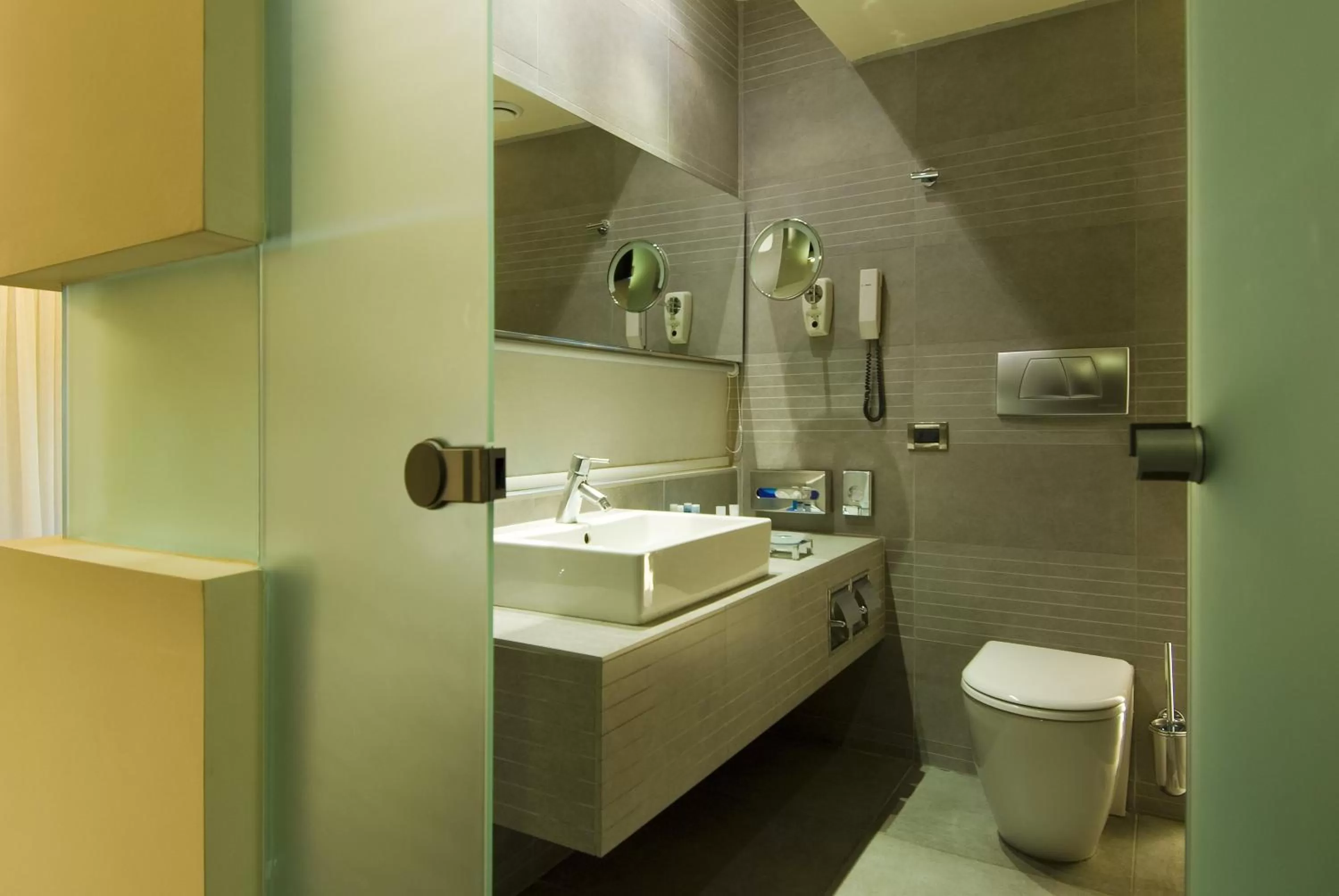 Toilet in Kos Aktis Art Hotel