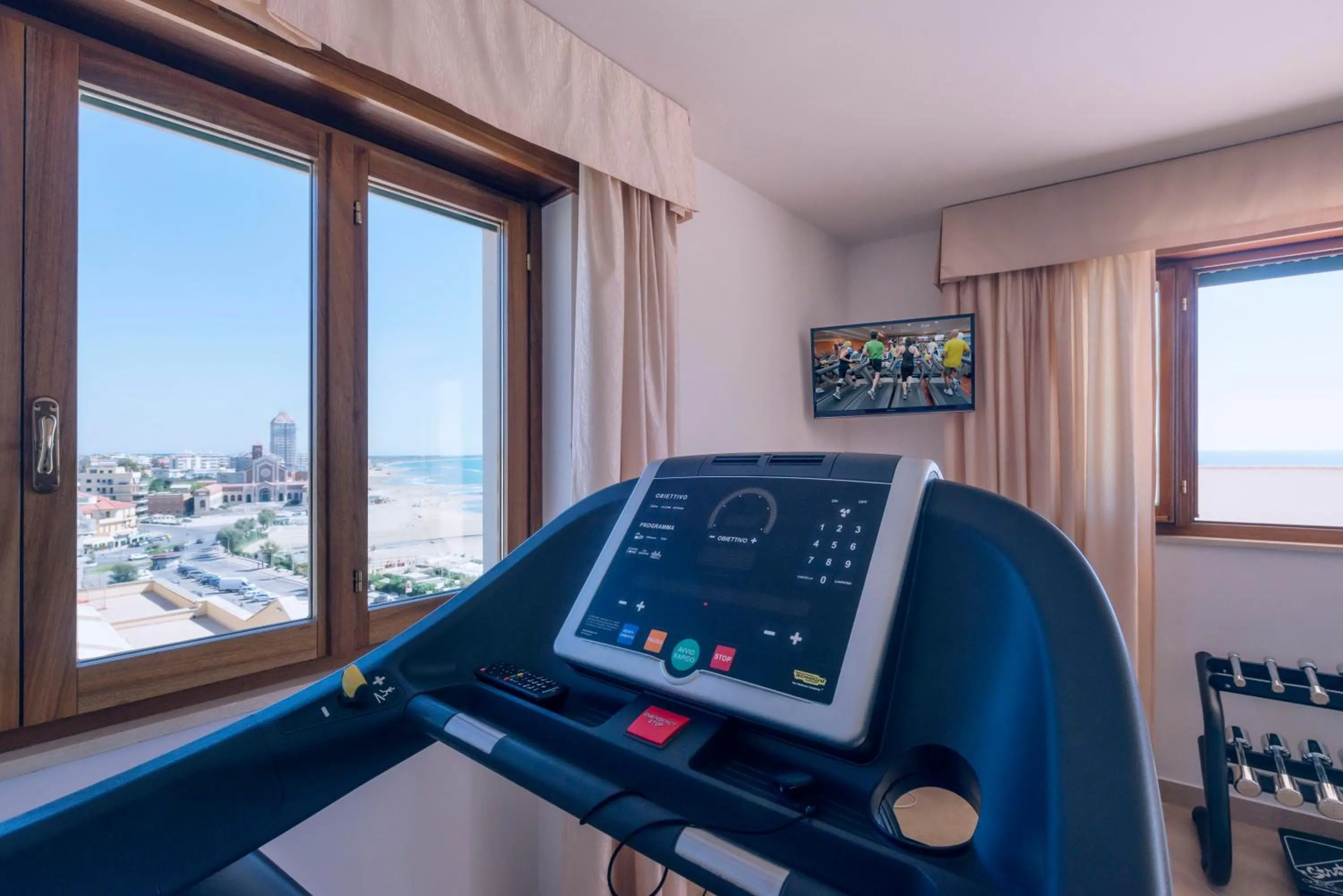 Fitness centre/facilities in Astura Palace Hotel