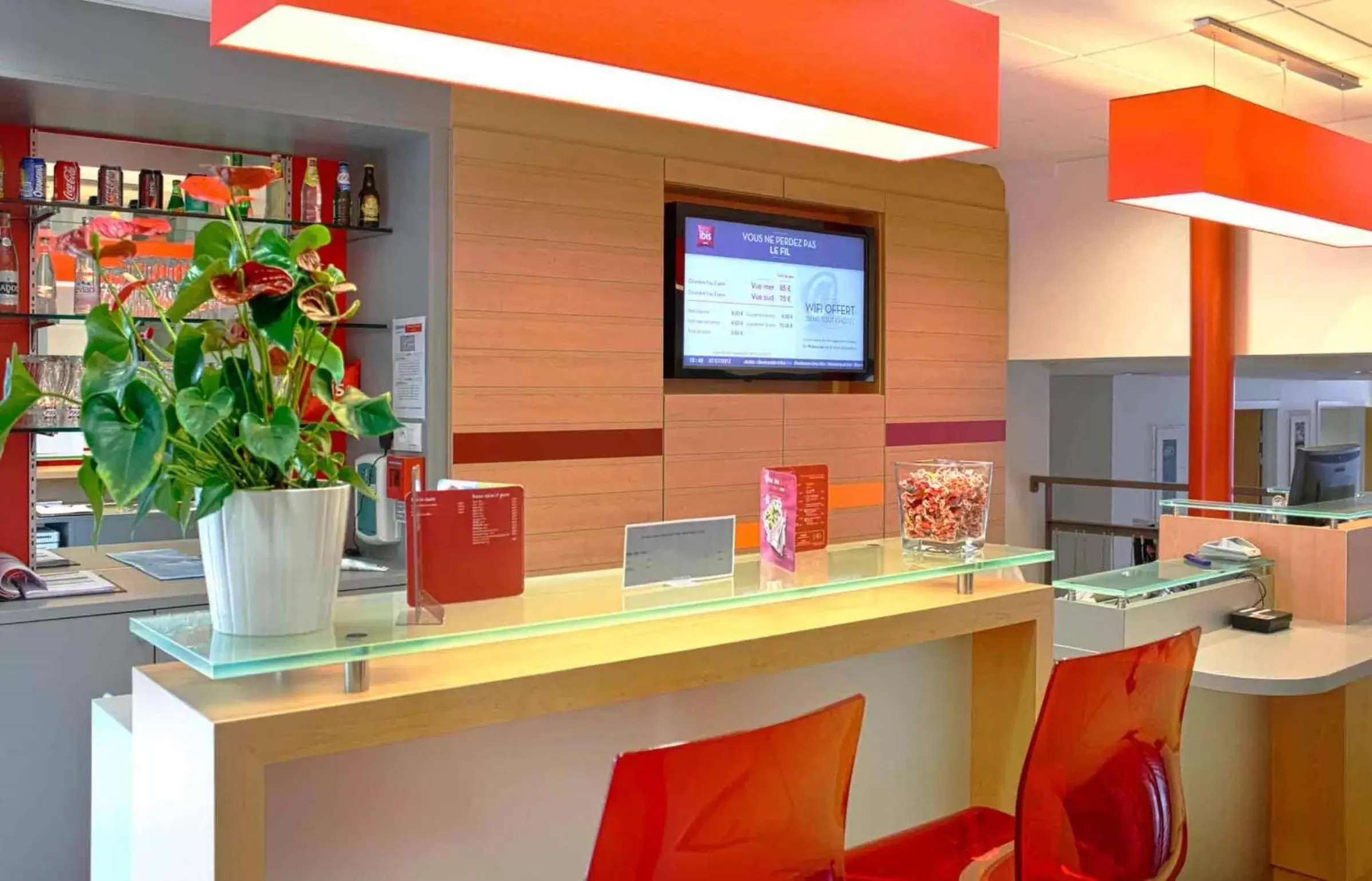 Lobby or reception in Ibis Roscoff Lobby or reception in Ibis Roscoff