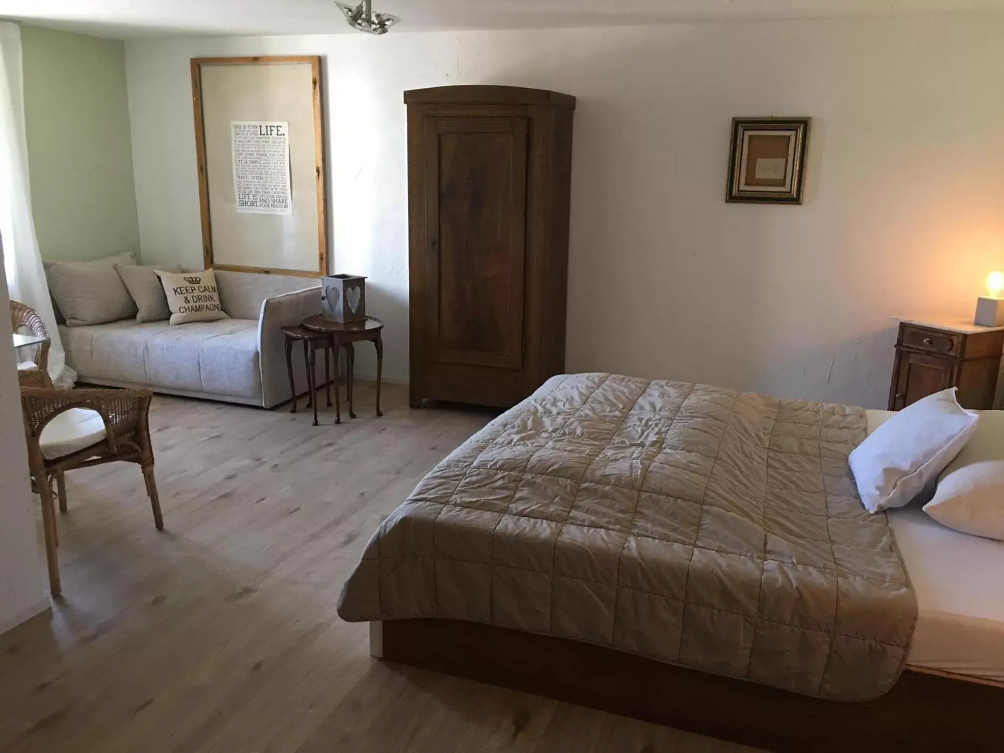 Photo of the whole room, Bed in B&B Bären