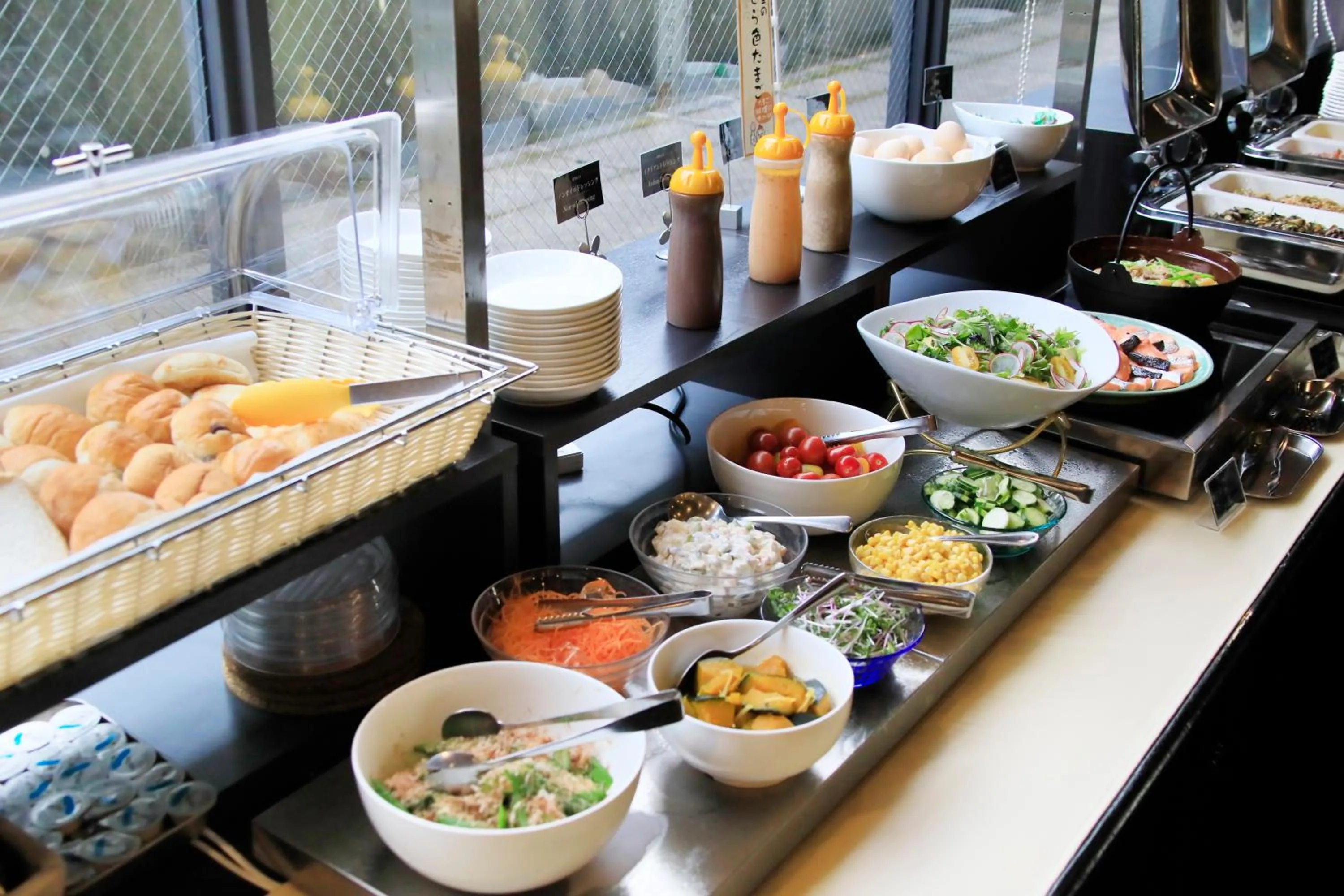 Buffet breakfast in Richmond Hotel Narita