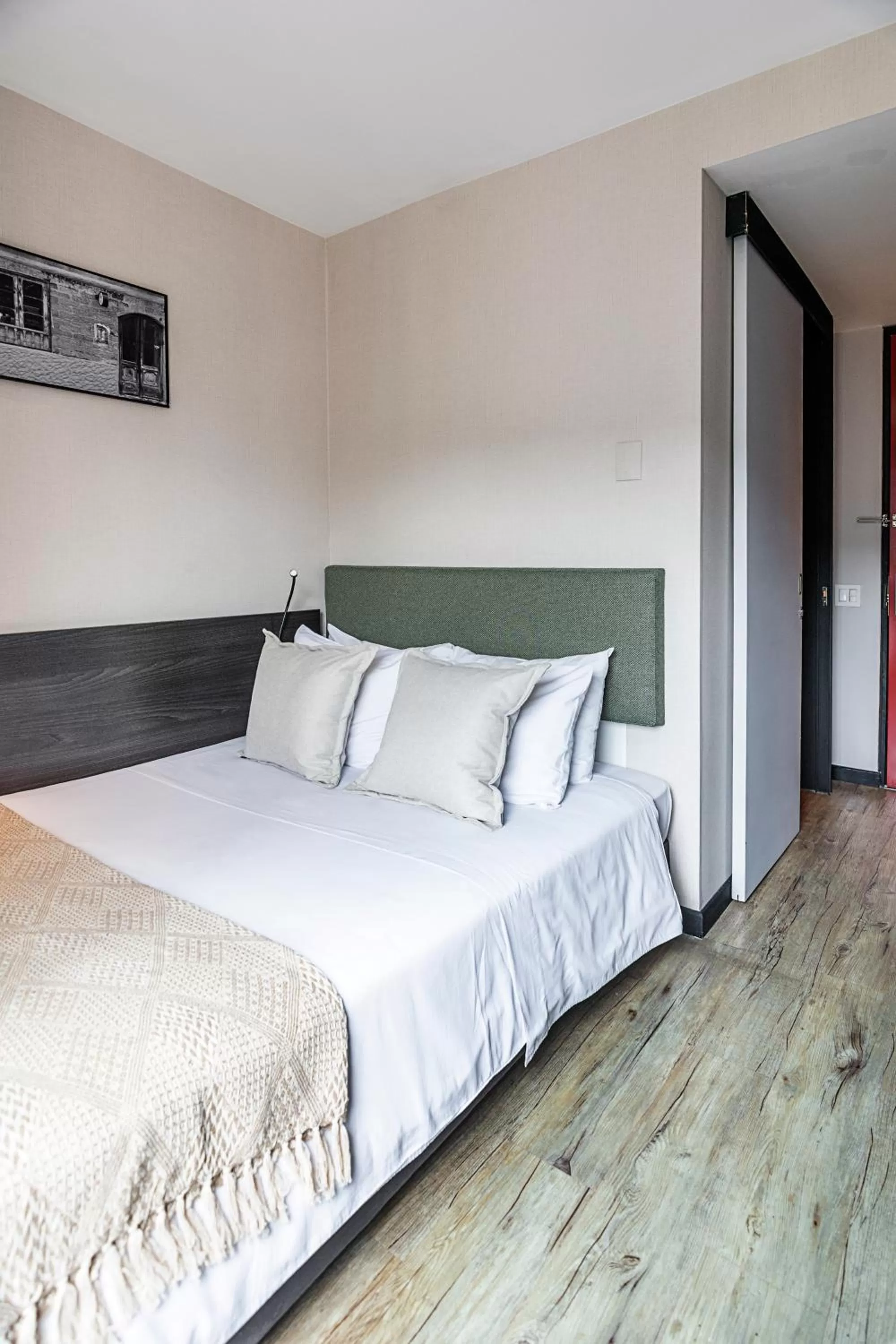Property building, Bed in Hotel B3 Virrey