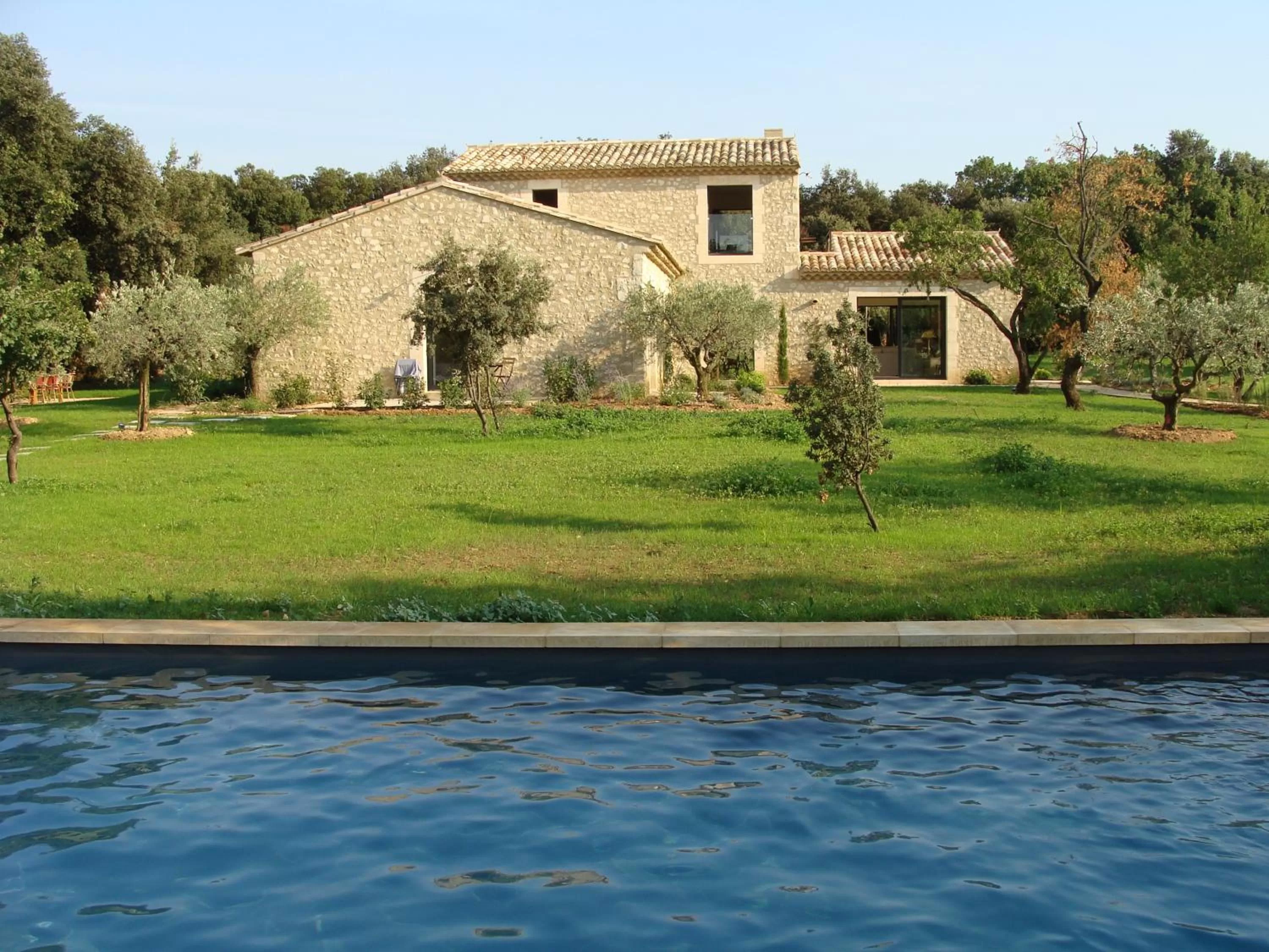 Property Building in Mas Notre Dame