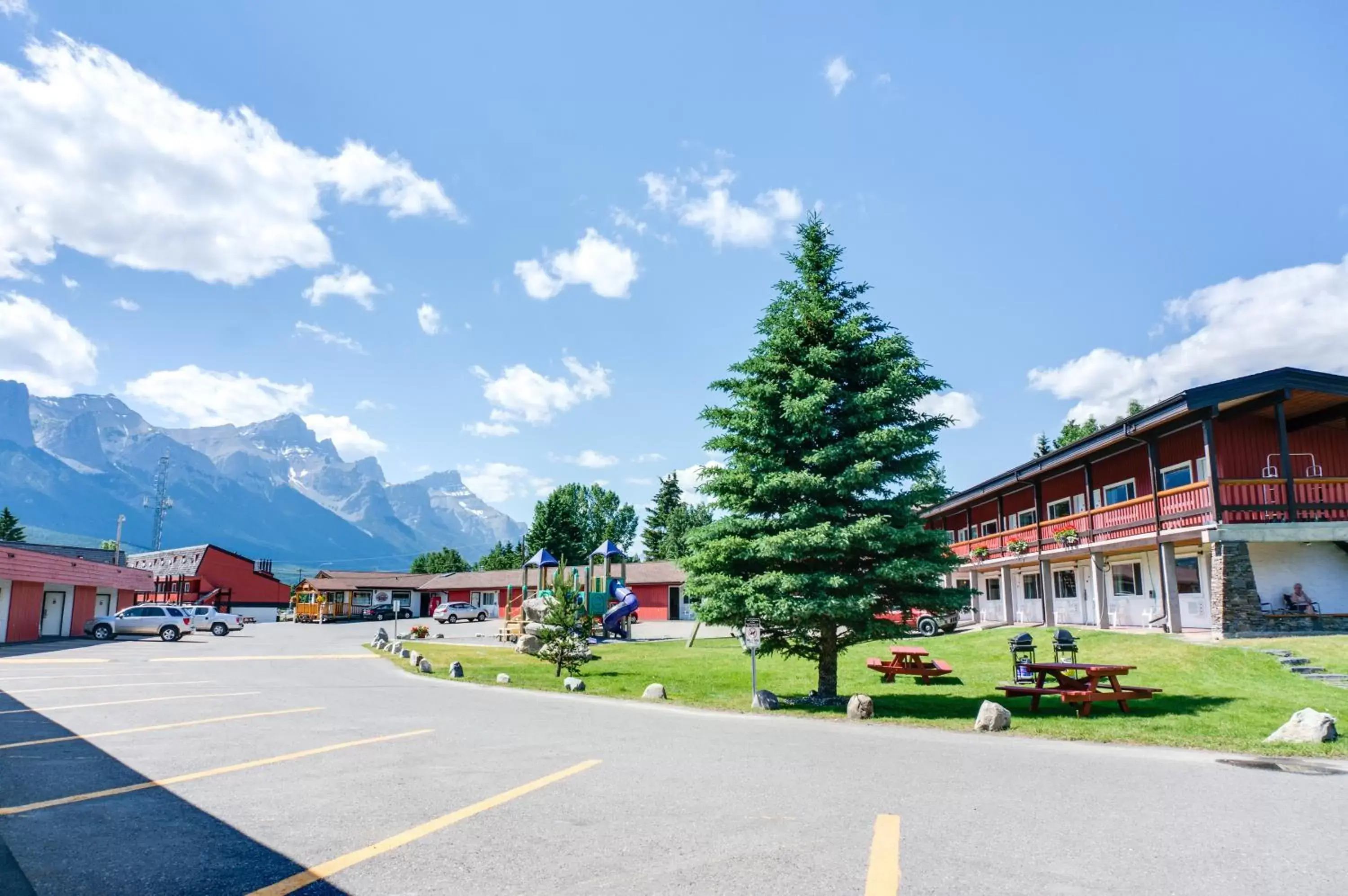 Facade/entrance, Property Building in Rocky Mountain Ski Lodge