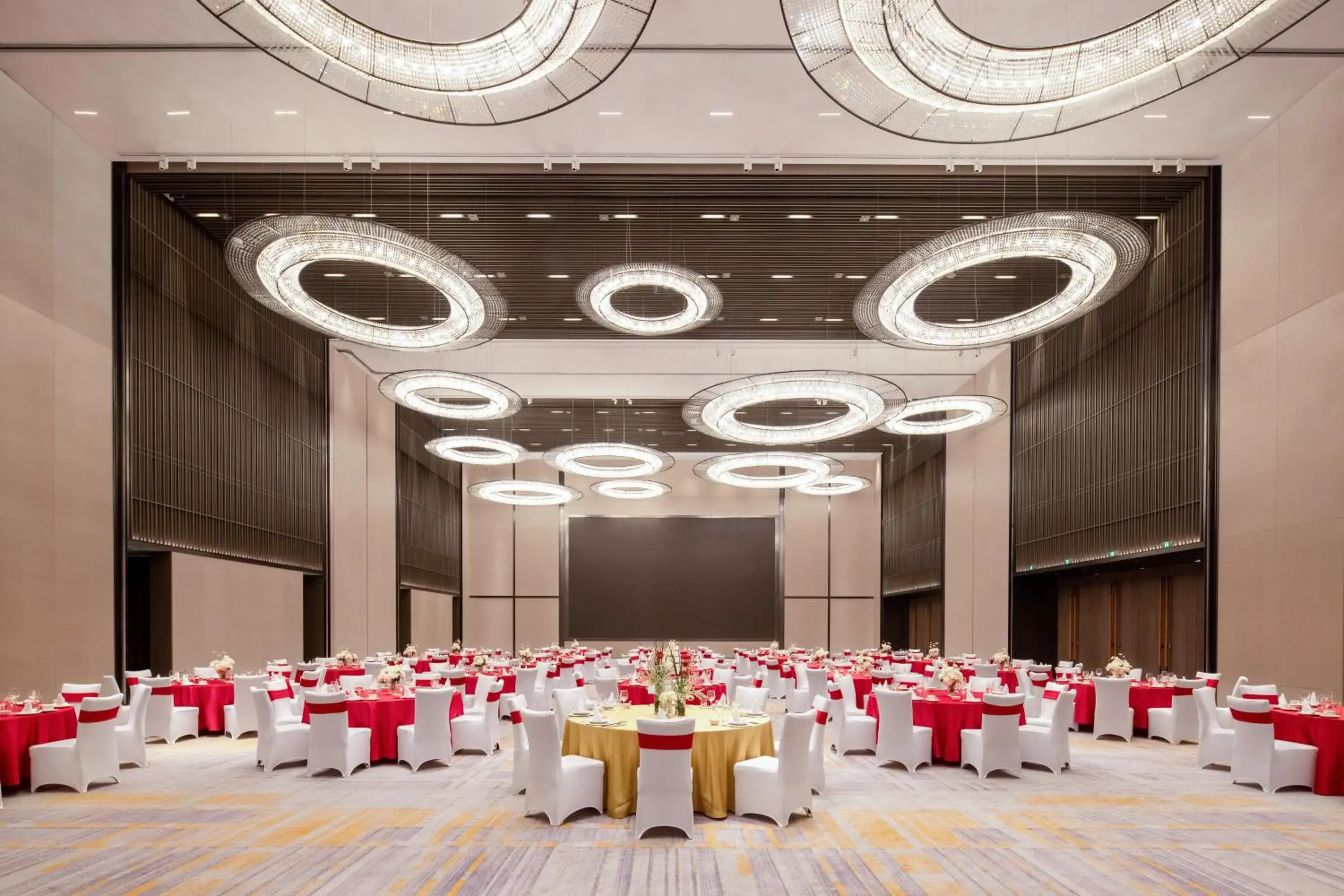 Business facilities, Banquet Facilities in Crowne Plaza Qingdao Jinshui, an IHG Hotel