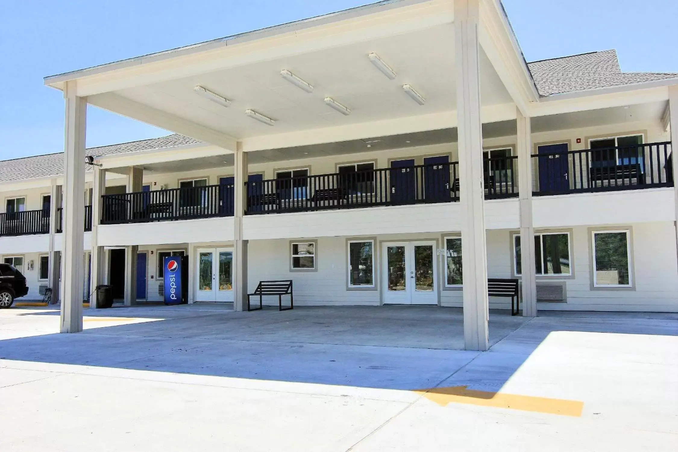 Property Building in Motel 6-Rockport, TX