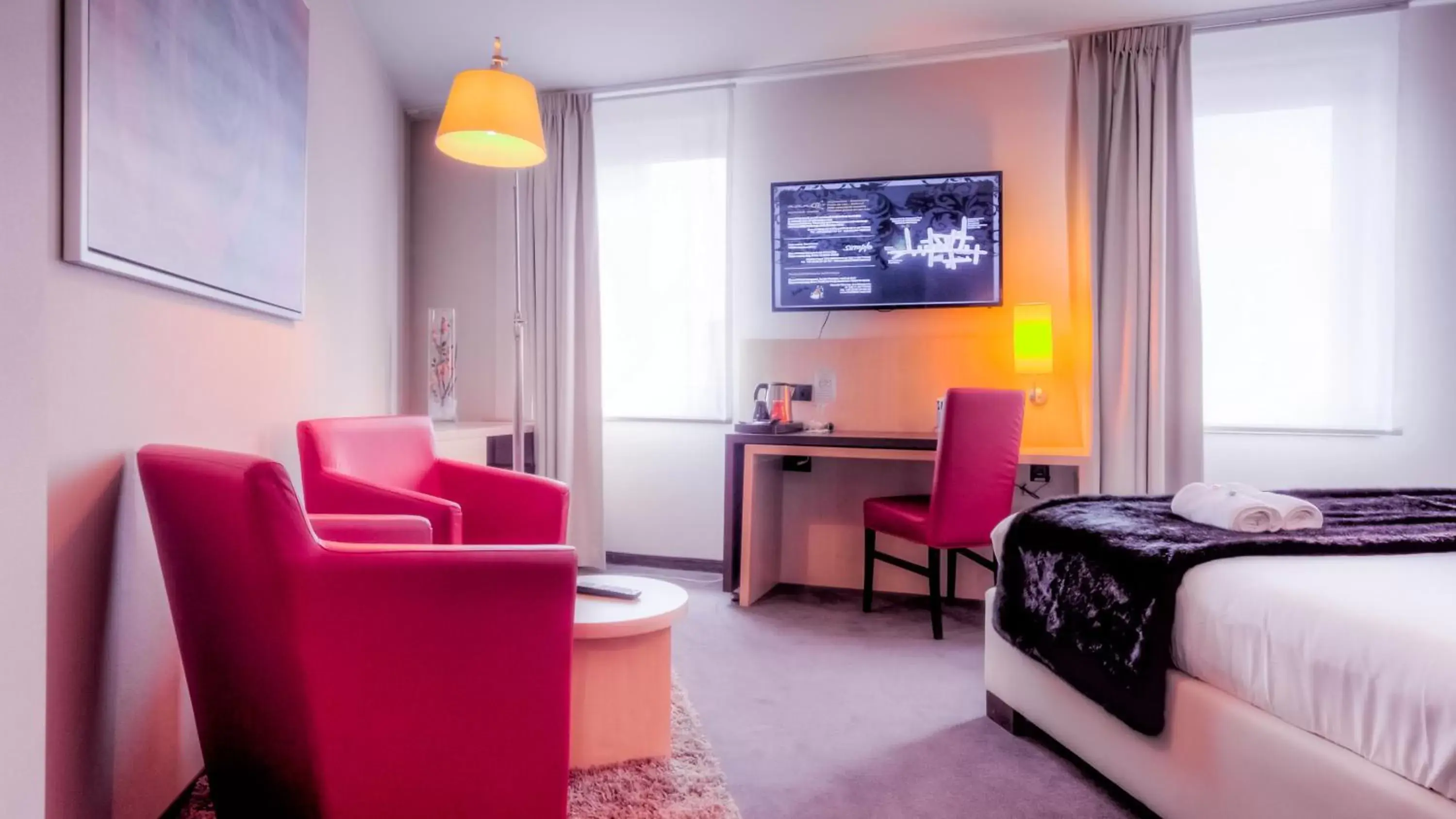 Bedroom, TV/Entertainment Center in Hotel & Aparthotel Alize Mouscron