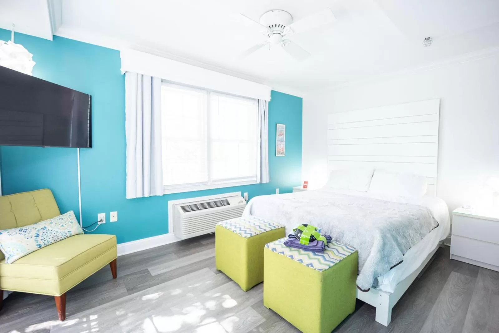 Bed in Canalside Inn