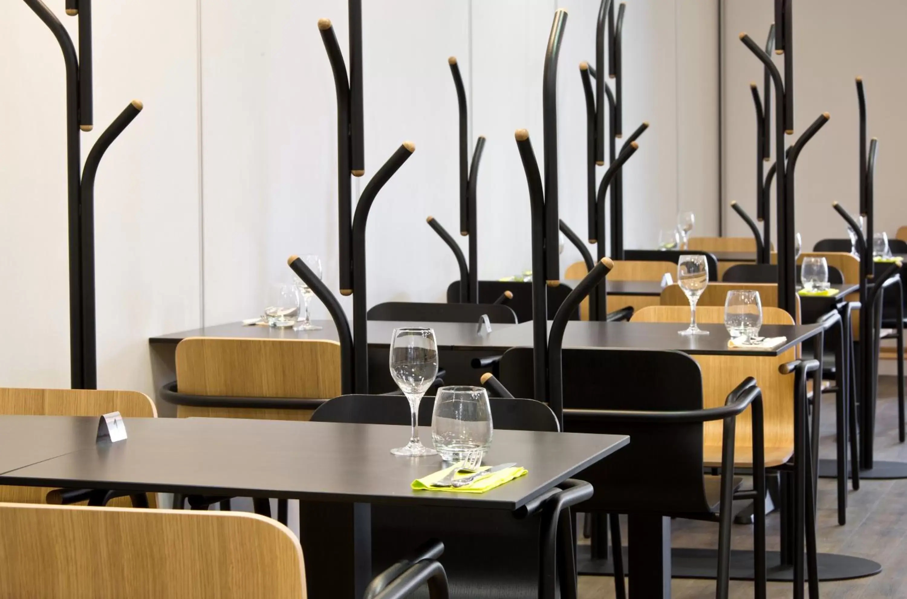 Restaurant/Places to Eat in Hôtel ibis Styles Montargis Arboria