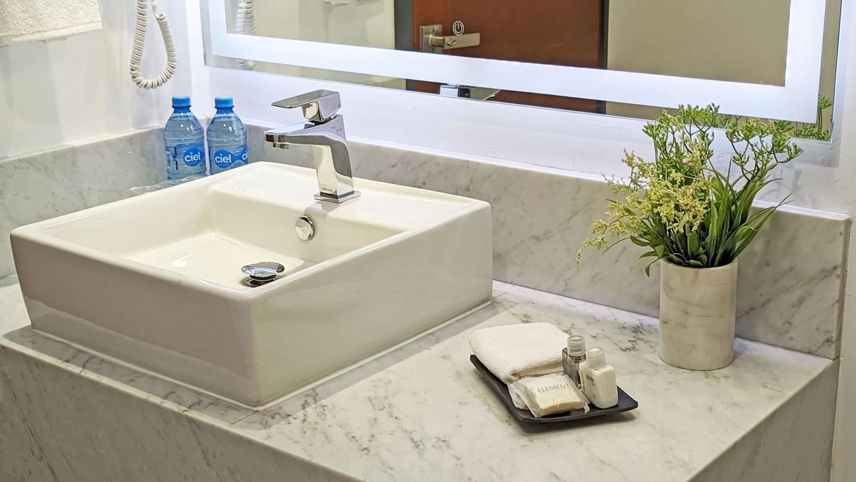 Bathroom in Hotel Fray Select