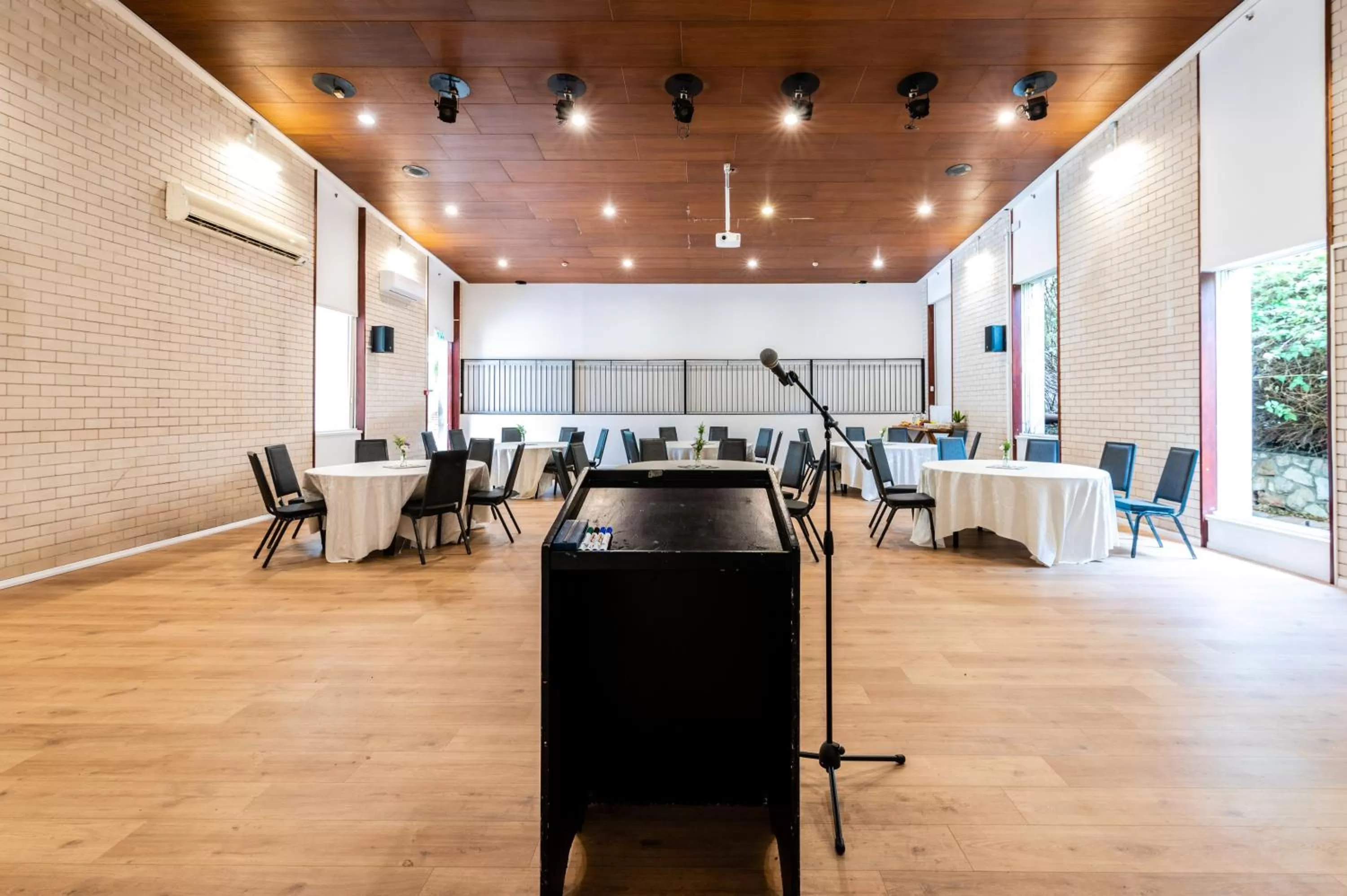 Banquet/Function facilities in Eden Inn