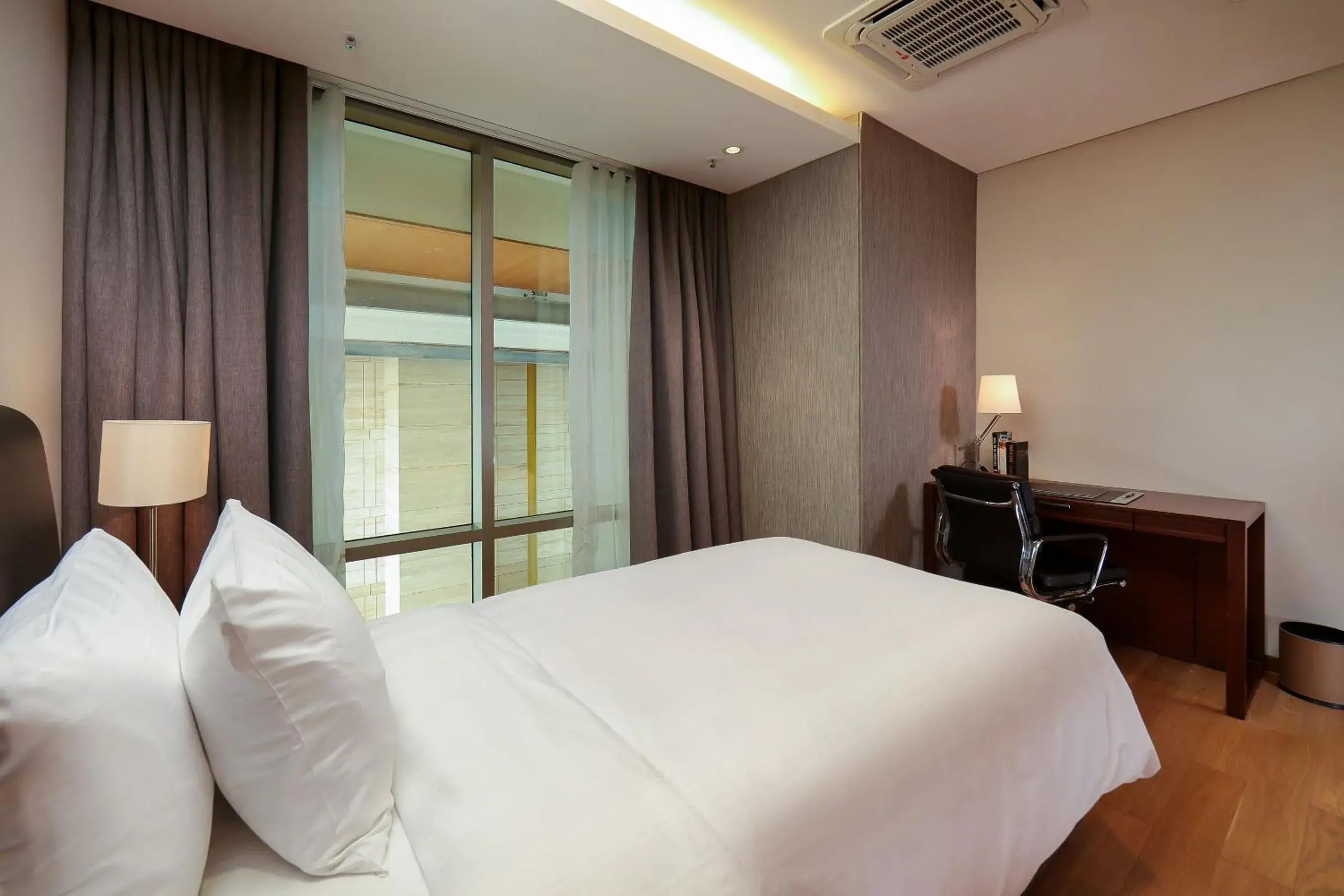 Bed in Lotte The Residence Bed in Lotte The Residence