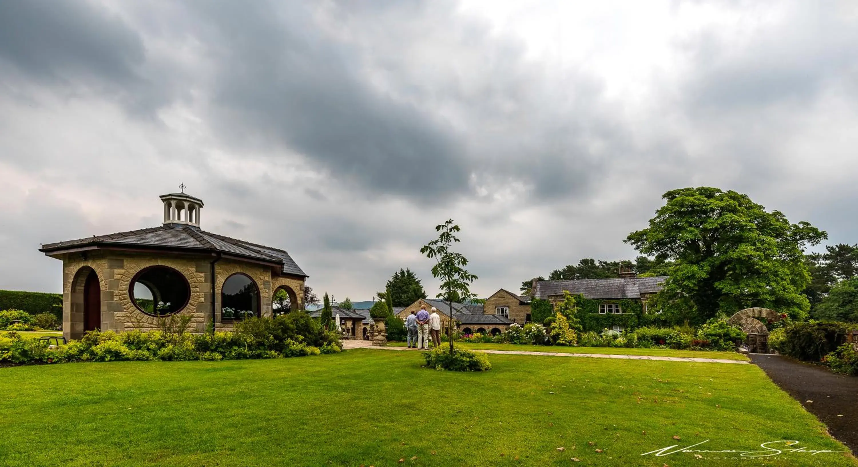 Garden, Property Building in Ferraris Country House Hotel