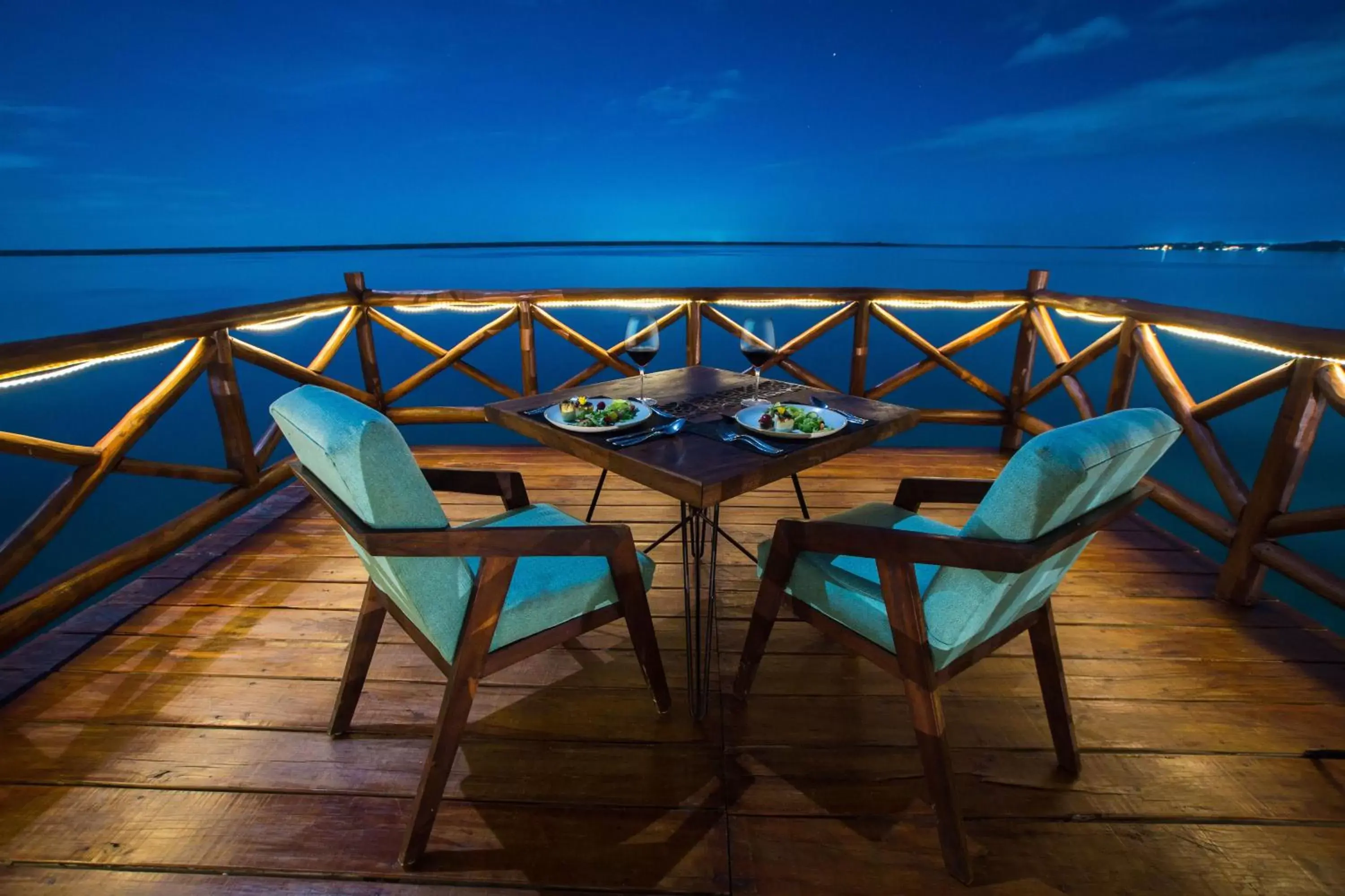 Restaurant/places to eat, Balcony/Terrace in Mia Bacalar Luxury Resort & Spa