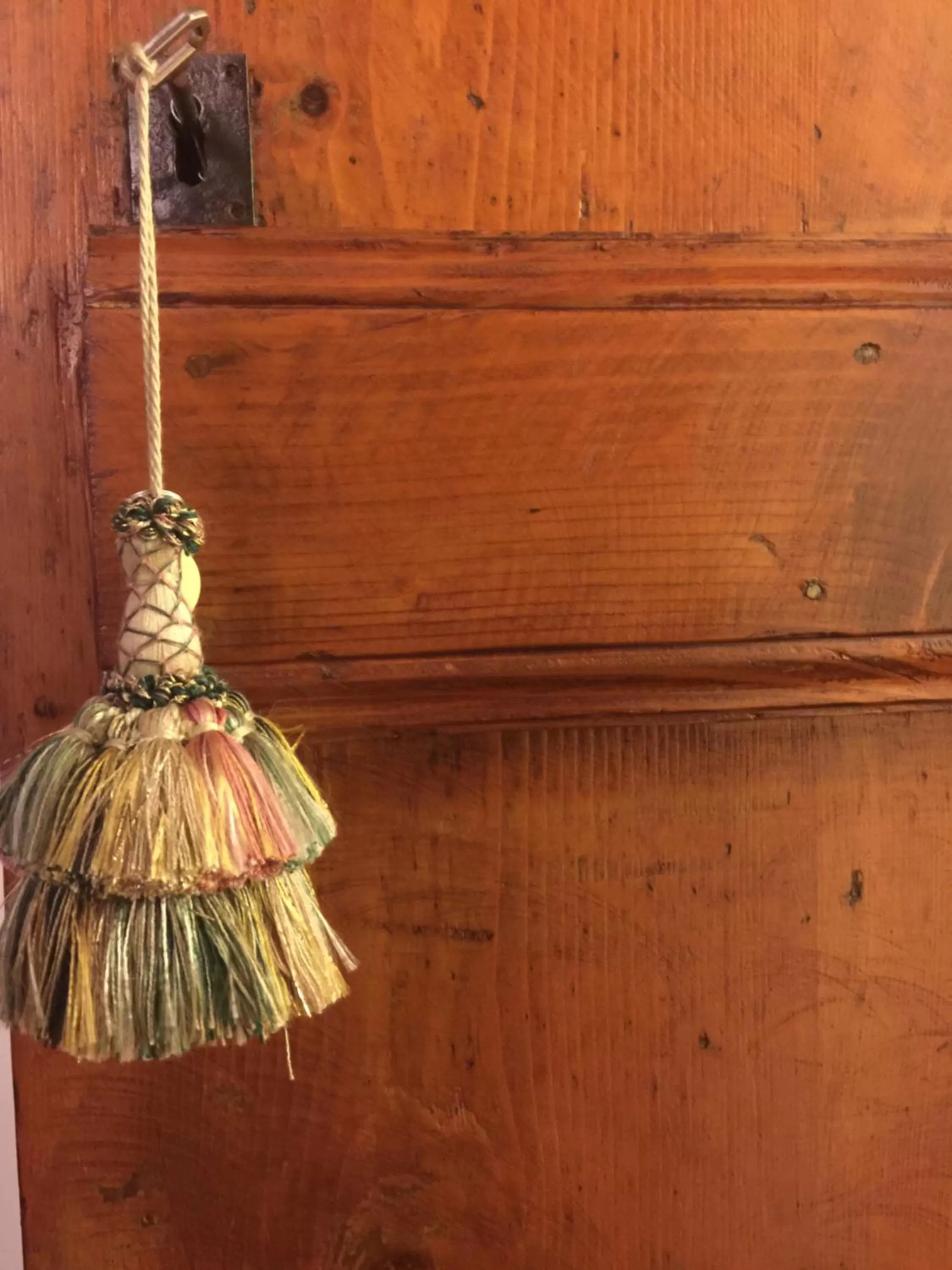 Decorative detail in Le dimore de Il borgo del balsamico