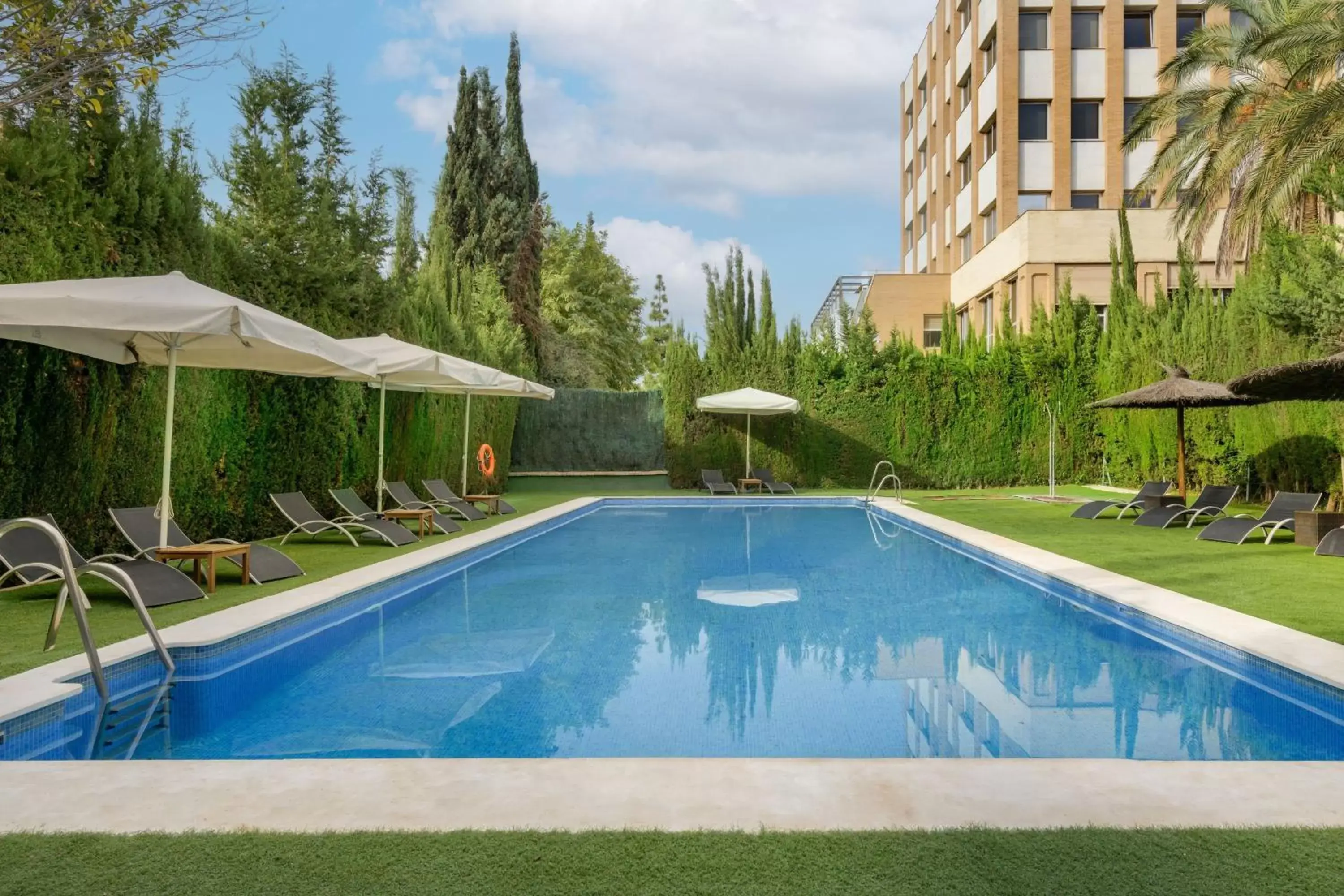 Swimming Pool in AC Hotel Sevilla Fórum by Marriott