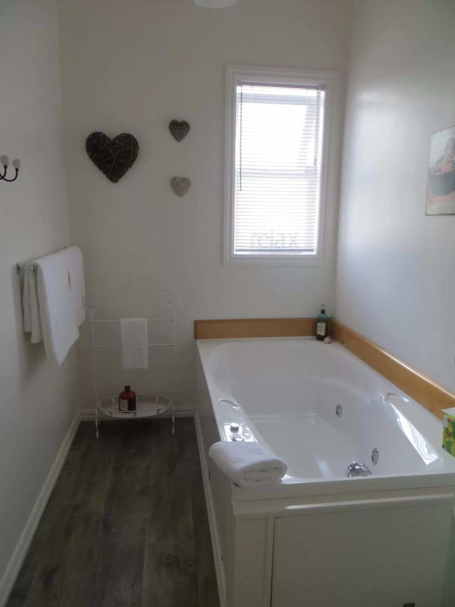 Bathroom in Cotswold Cottage Bed and Breakfast