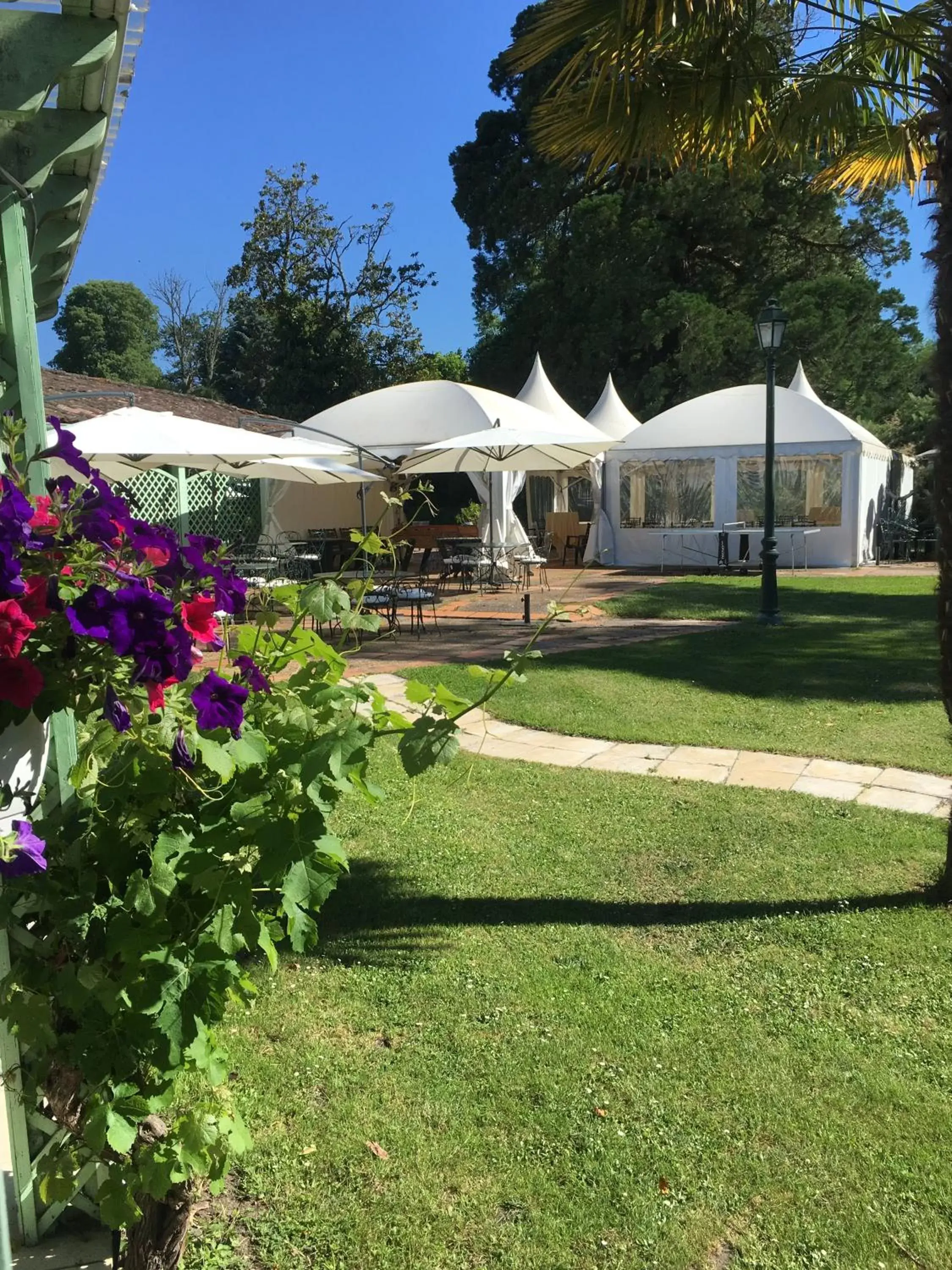 Garden view, Garden in Logis Domaine de Fompeyre