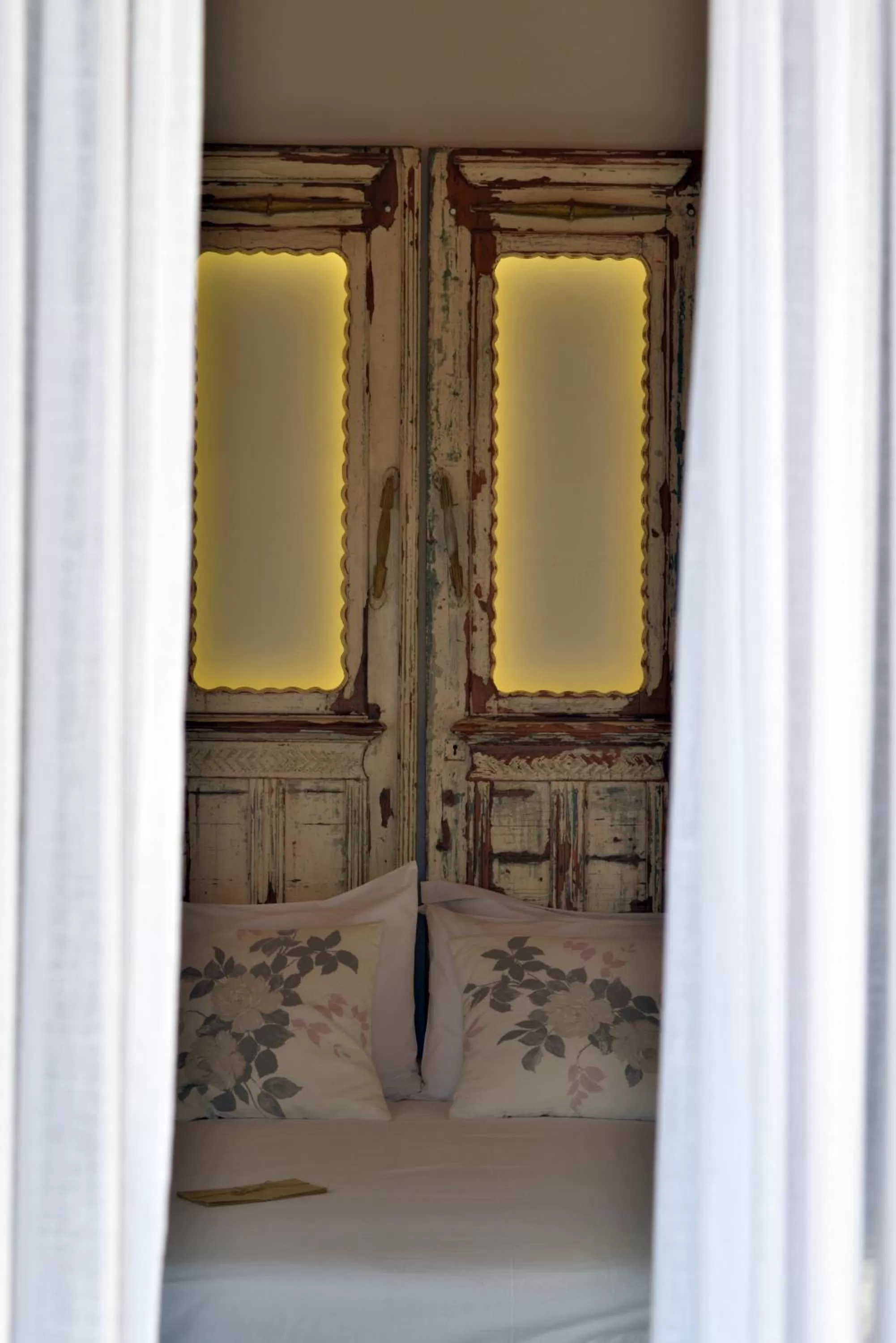 Bed in 1901 Hermoupolis