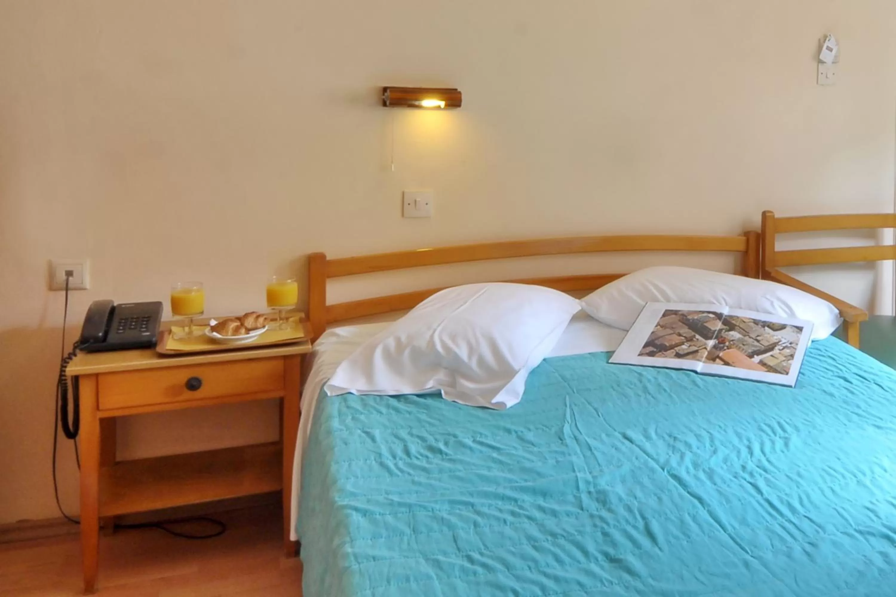 Bed in Hotel Atlantis