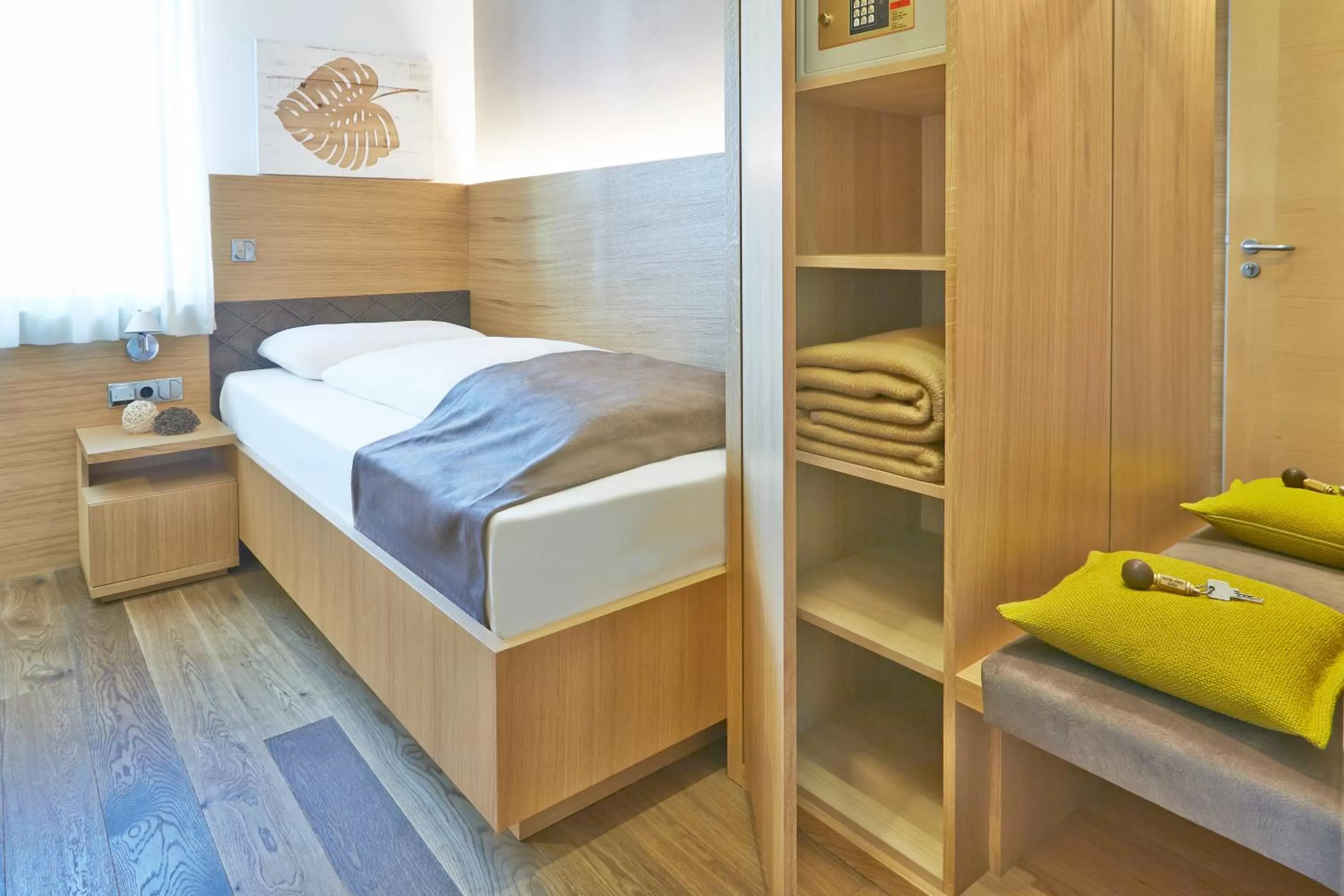 Bedroom, Bed in Hotel Post Gries