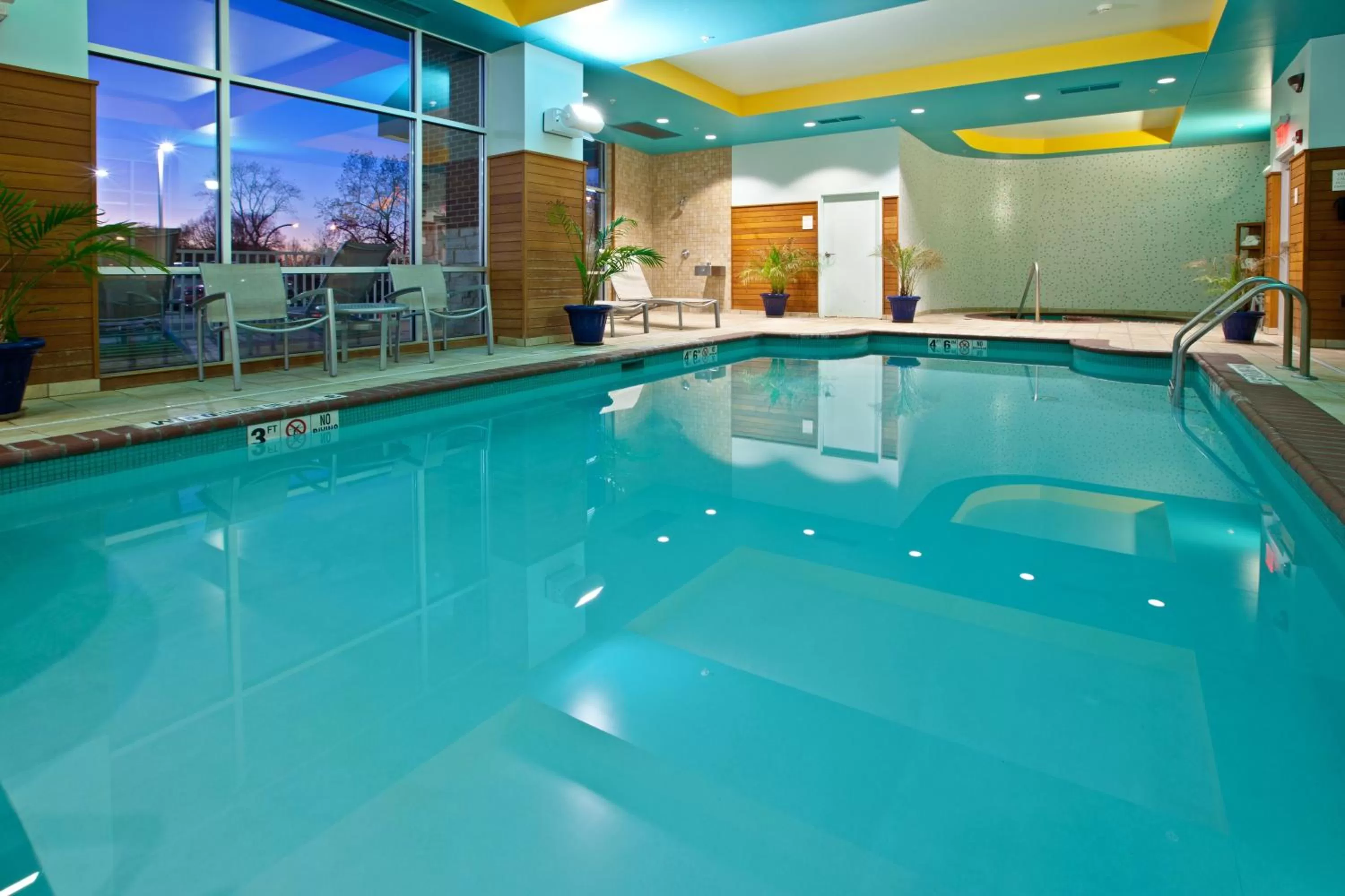 Swimming pool in Hotel Indigo Columbus Architectural Center by IHG