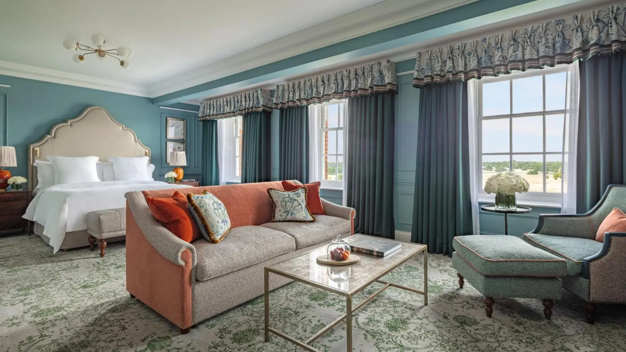 Oliver King Parlor Room in Four Seasons Hotel Hampshire Oliver King Parlor Room in Four Seasons Hotel Hampshire