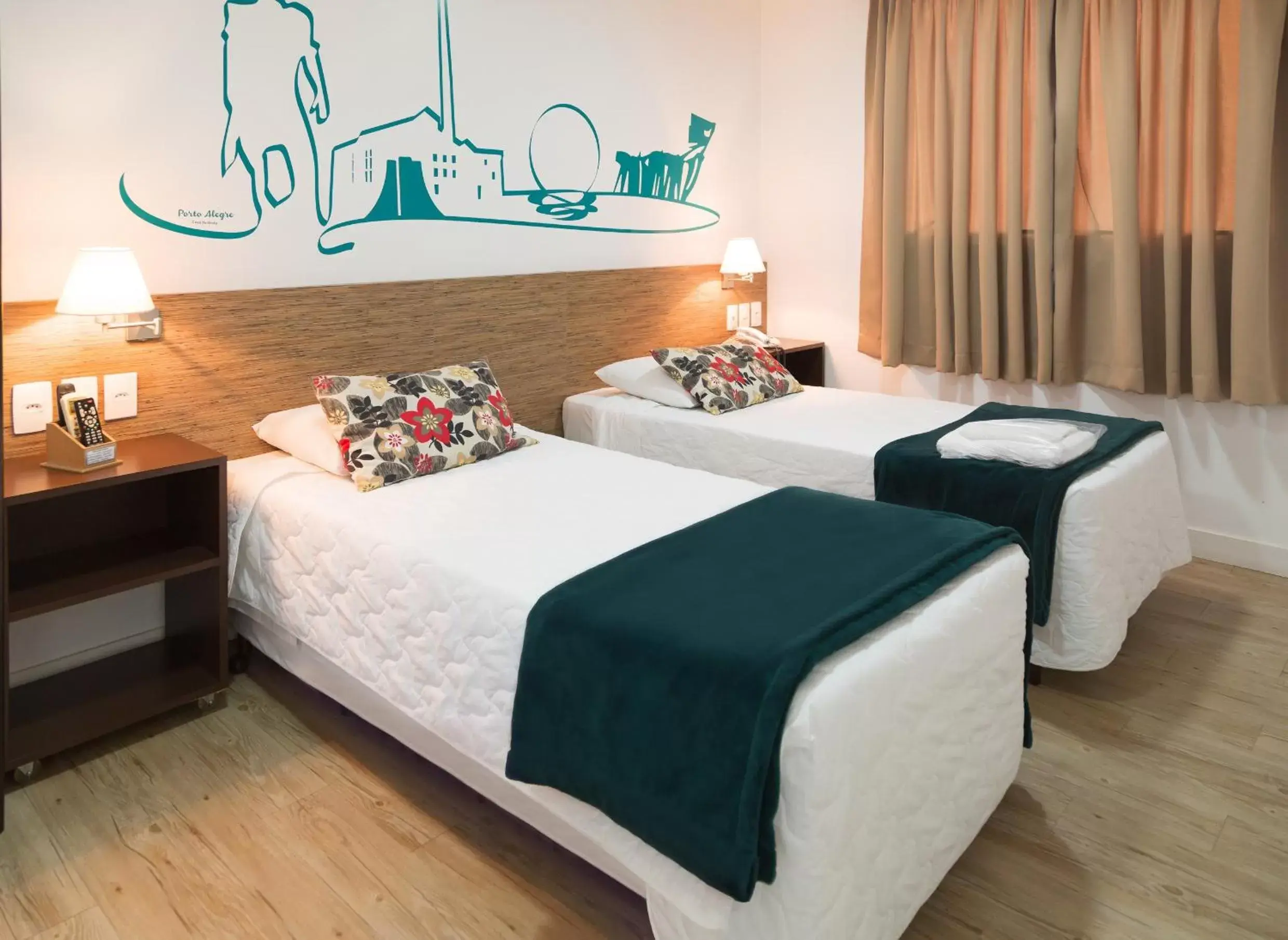 Bedroom, Bed in Garibaldi Business Hotel Bedroom, Bed in Garibaldi Business Hotel