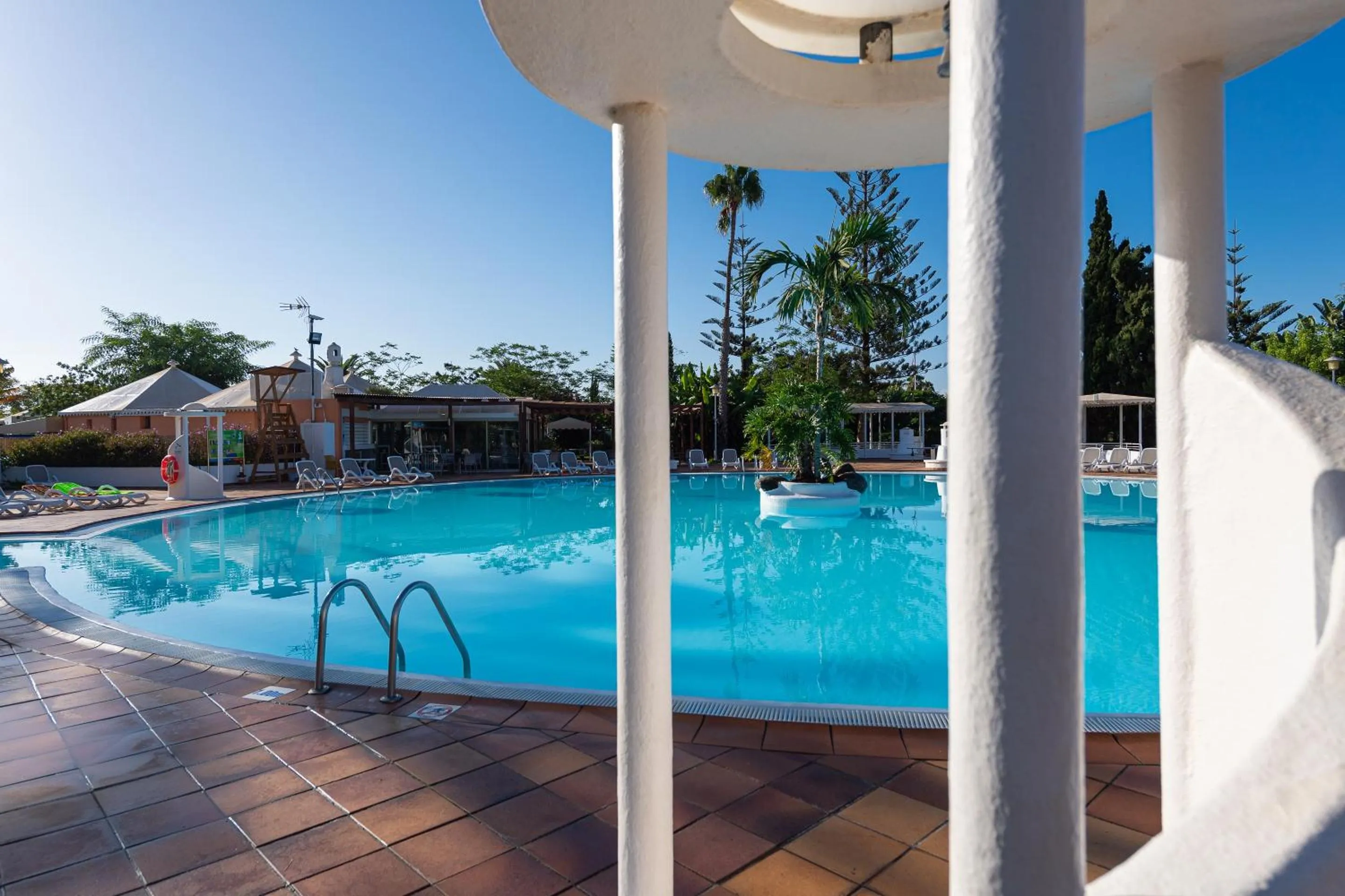 Swimming pool in Bungalows Cordial Sandy Golf