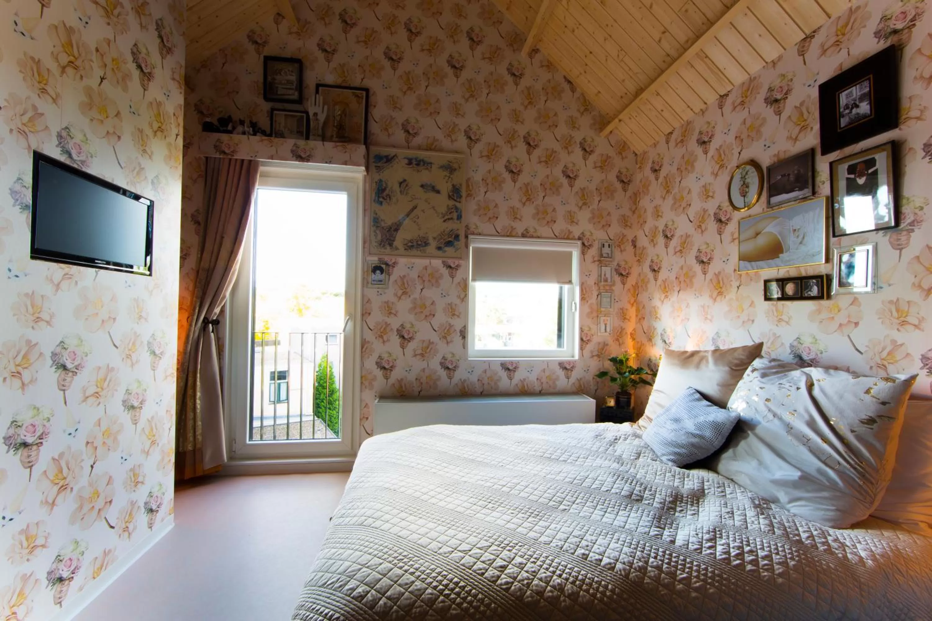 Bed in Design Hotel Modez