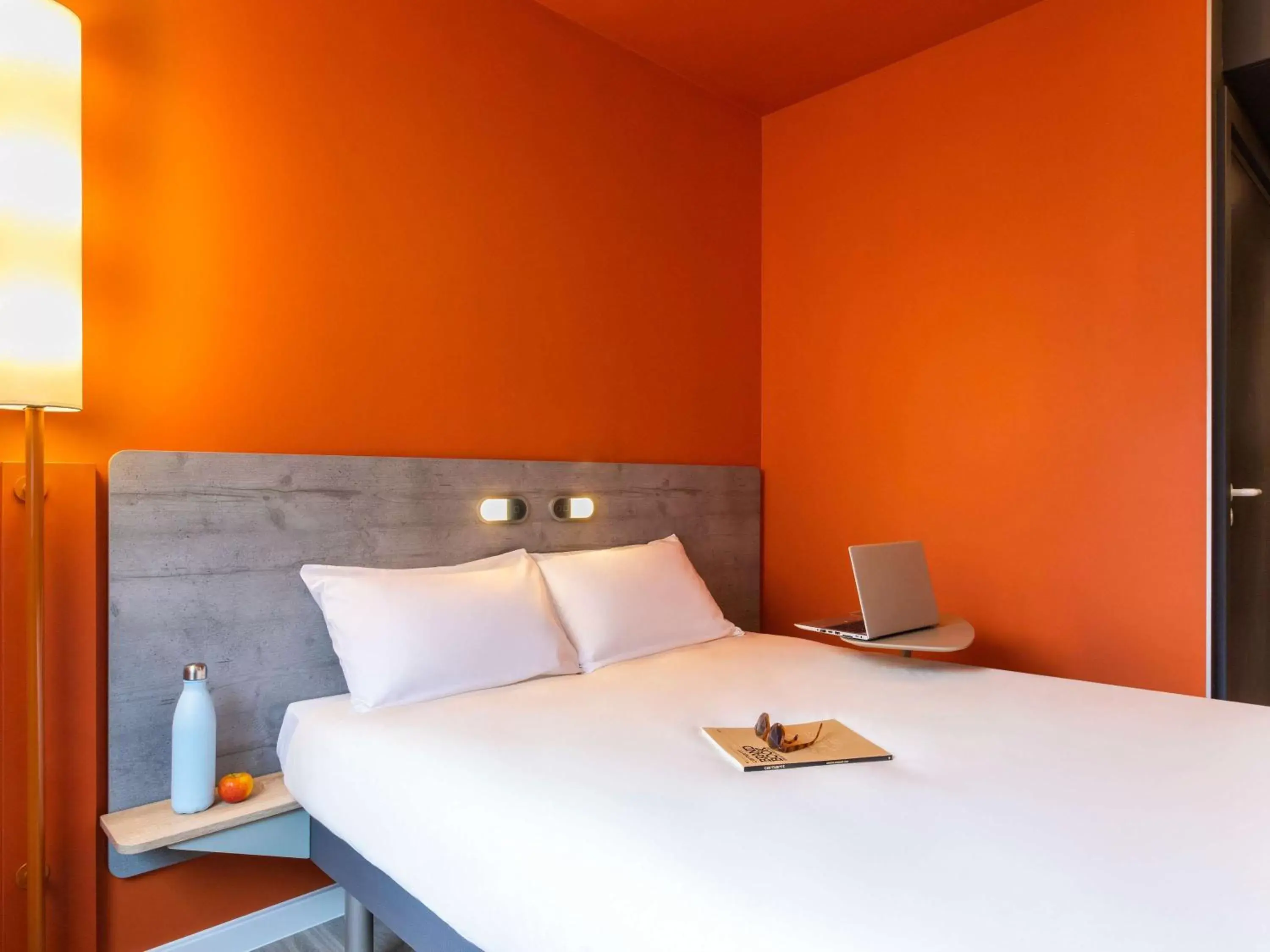 Bedroom, Bed in ibis budget Strasbourg Centre Republique